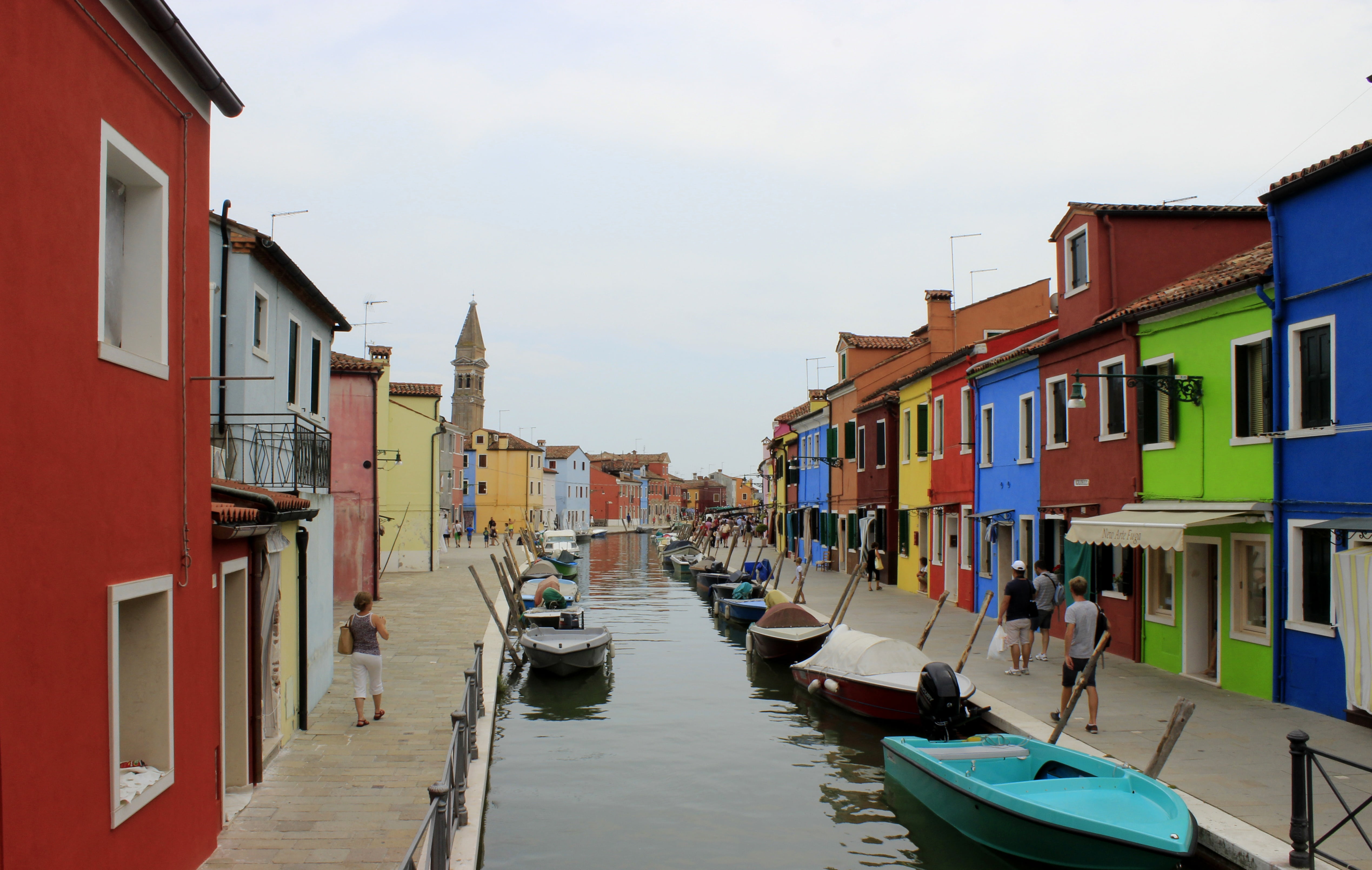outdoors, burano, residential district, water, mode of transportation, nautical vessel, moored, building exterior, canal, wooden post, colors, italy, diminishing perspective, HD Wallpaper