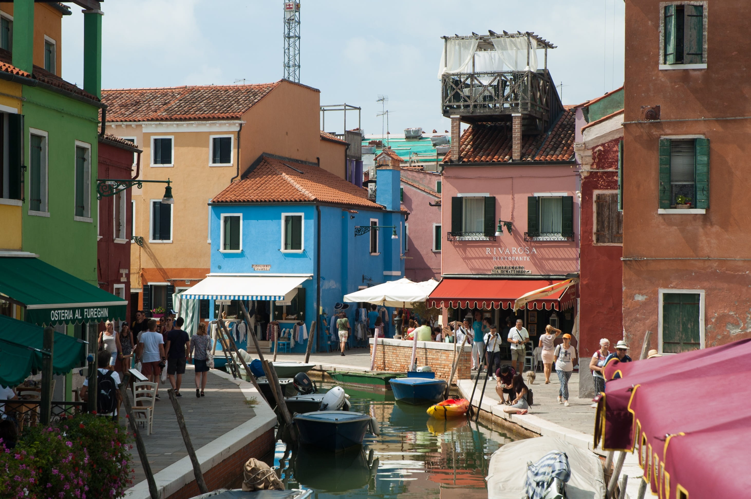 city, romantic, cafe, 2K, transportation, real people, canal, adult, men, italy, building, outdoors, residential district, color, building exterior, incidental people, HD Wallpaper