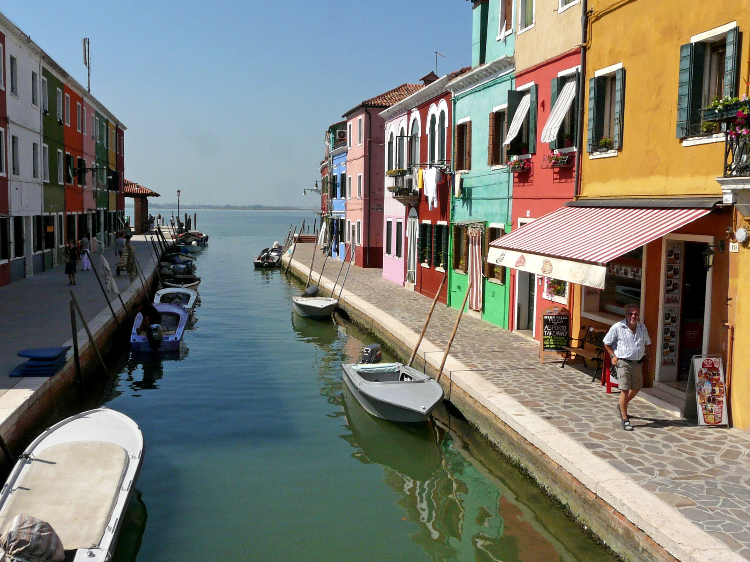 nautical vessel, burano, building exterior, nature, incidental people, city, architecture, veneto, day, water, built structure, waterfront, 2K, italy, HD Wallpaper
