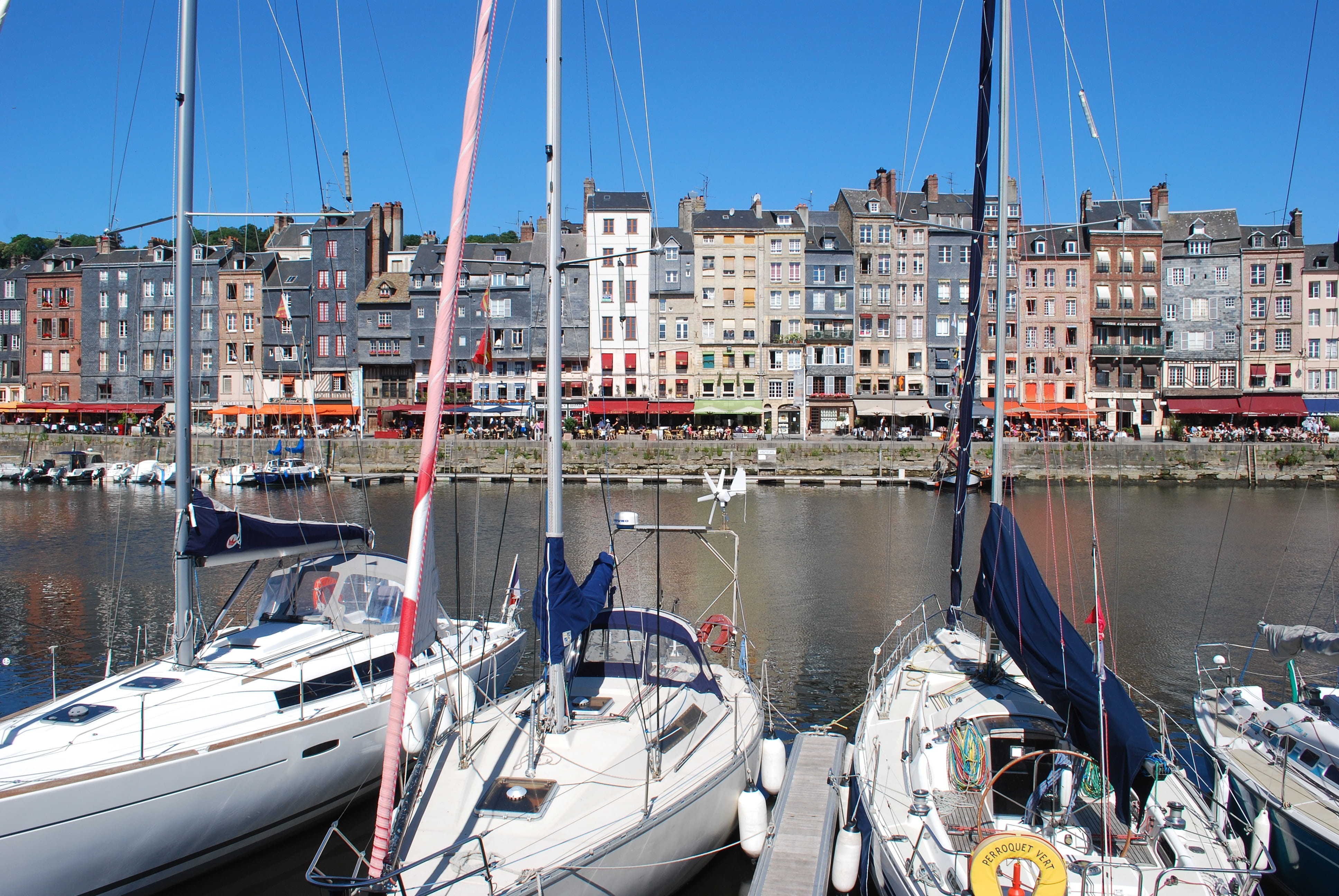clear sky, architecture, sea, mode of transportation, harbor, sailing, rope, anchored, marin, normandy, day, sky, mast, canal, honfleur, yacht, sailboat, HD Wallpaper
