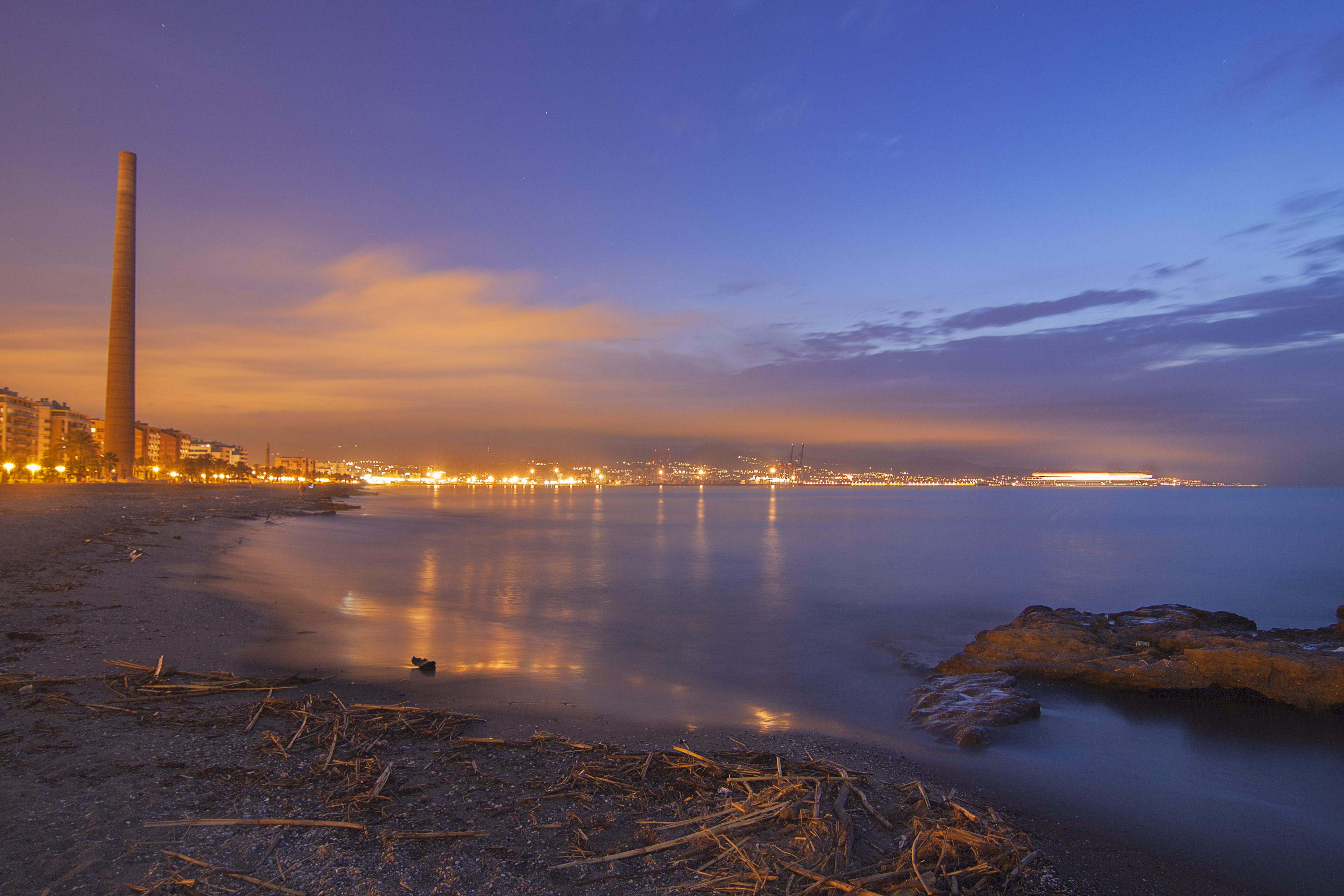 orange color, auga, beauty in nature, sky, quinoal, playa de la misericordia, málaga, dusk, water, spain, playa, architecture, chimenea del plomo, illuminated, HD Wallpaper