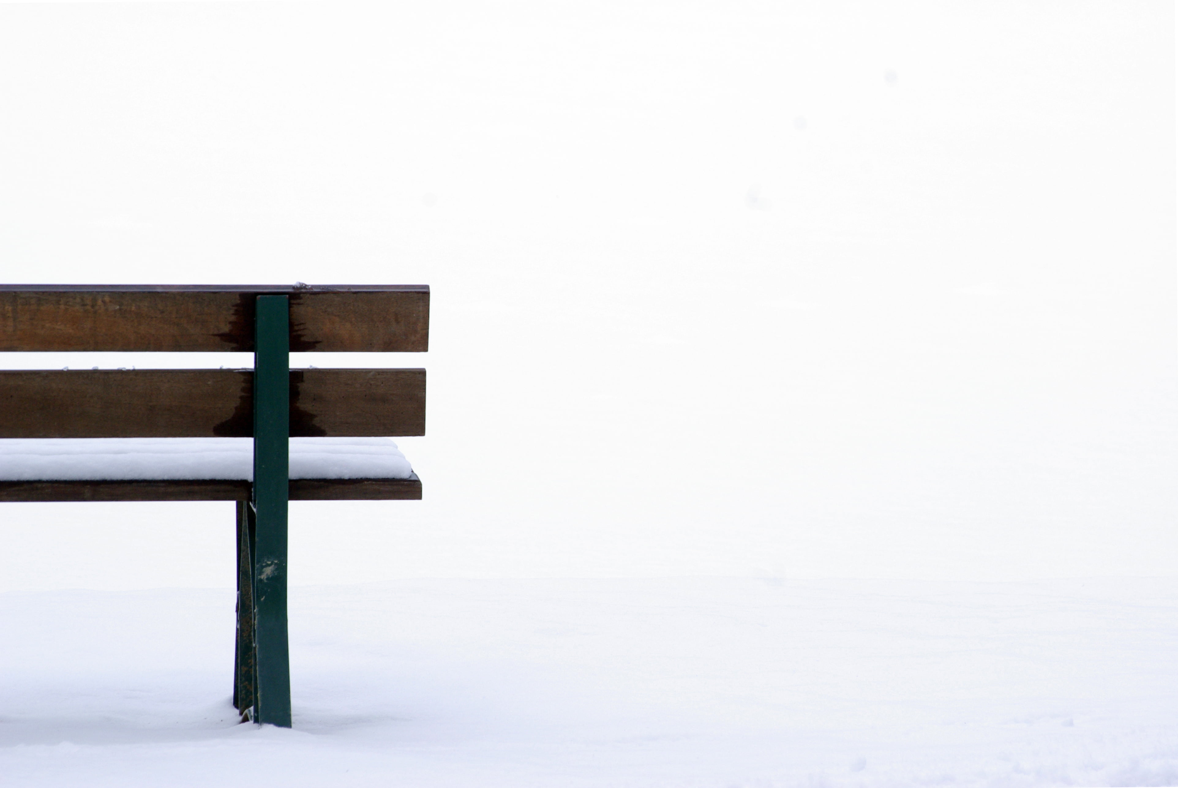 banc, black, Cerdaña, green, silence, banco, cold, frio, minimal, Cerdanya, wooden bench, outdoors, bench, 4K, Osseja, invierno, outdoor, nature, neu, HD Wallpaper