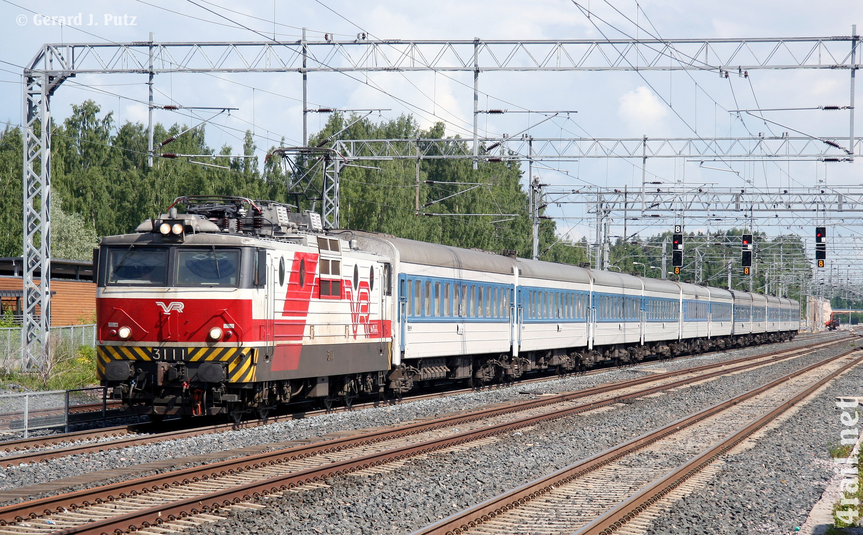 travel, railroad track, power supply, nature, mode of transportation, 2K, electricity, train - vehicle, transportation, blanco, railroad station platform, HD Wallpaper