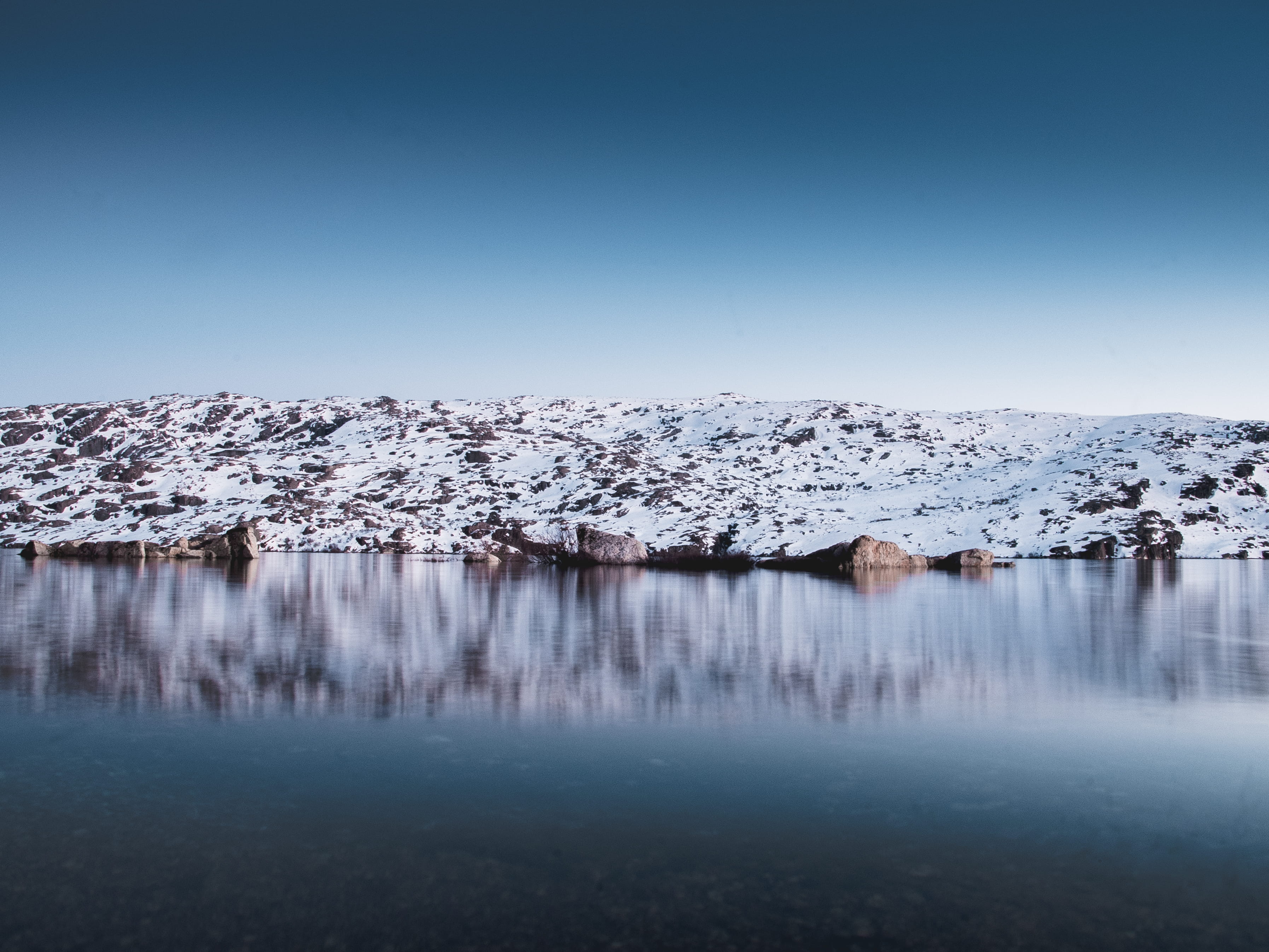 mountains, washer, lake, winter, beauty in nature, nature, 2K, white, portugal, scenics - nature, copy space, tranquil scene, snow, tranquility, reflection, HD Wallpaper