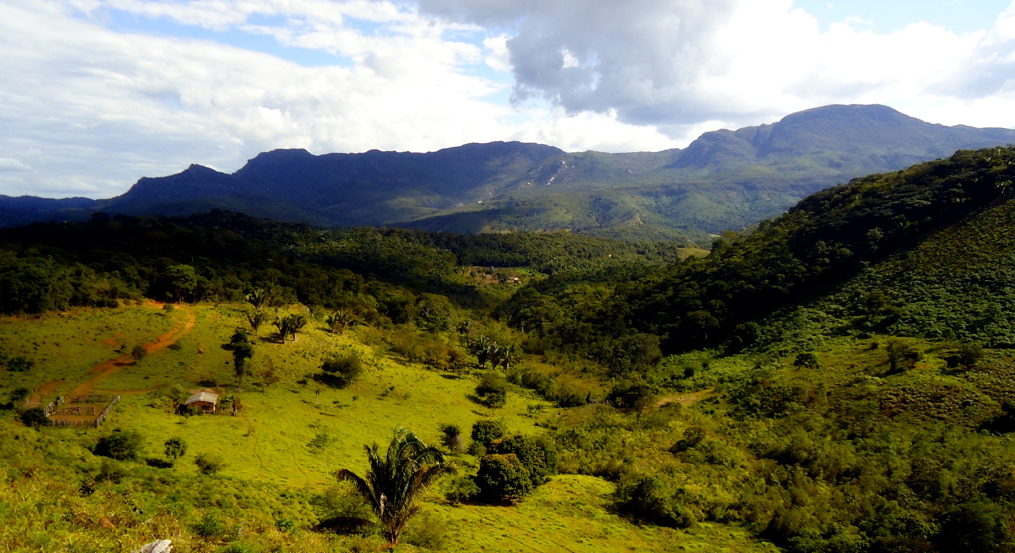 green color, day, rural, mountain range, no people, sky, growth, landscape, idyllic, environment, tranquil scene, felício dos santos, cloud - sky, paisagem, HD Wallpaper