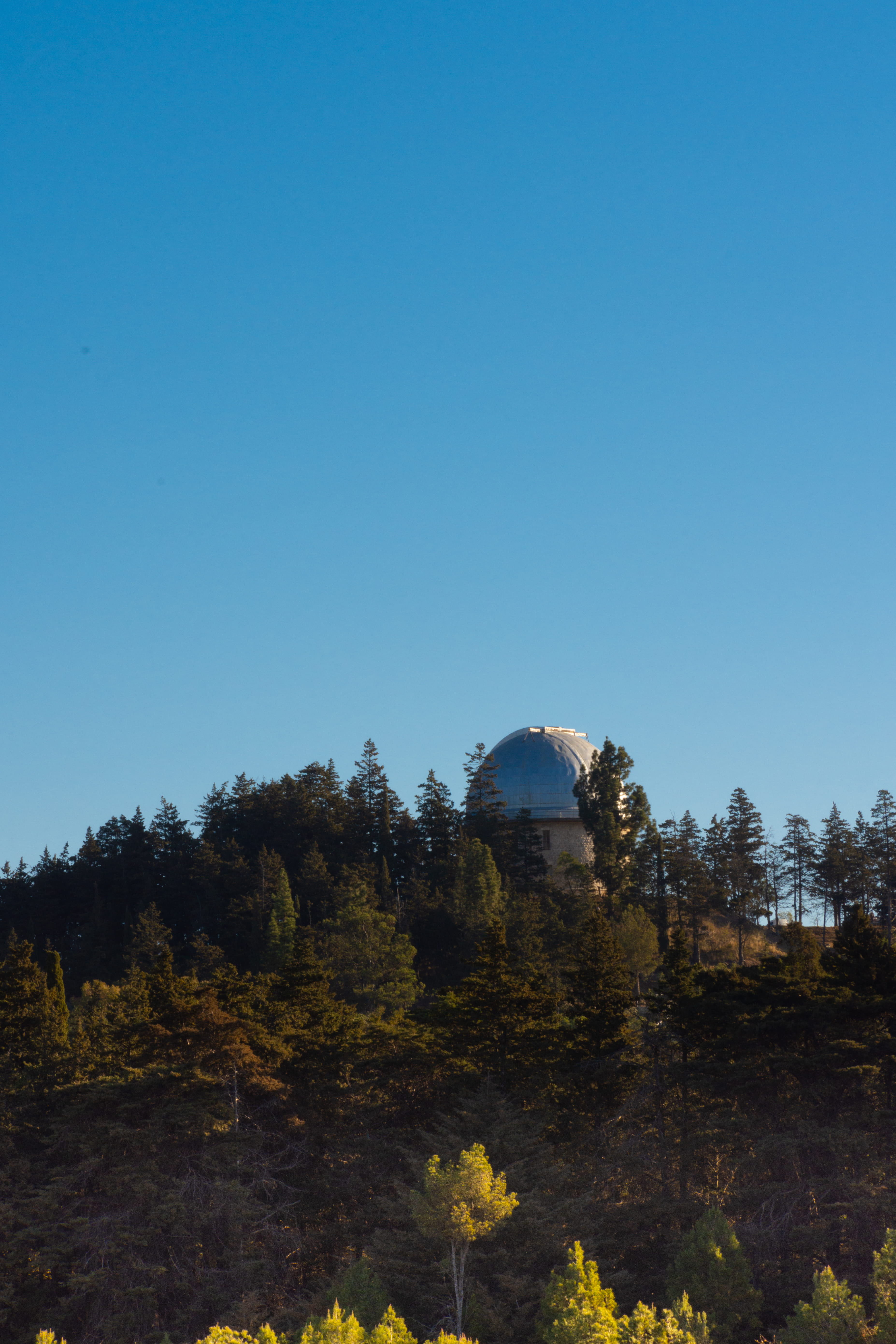 hills, observatory, architecture, tranquil scene, arboles, cordoba, pine, copy space, land, tree, scenics - nature, las sierras, astrophysics station alegre forest, Phone HD Wallpaper
