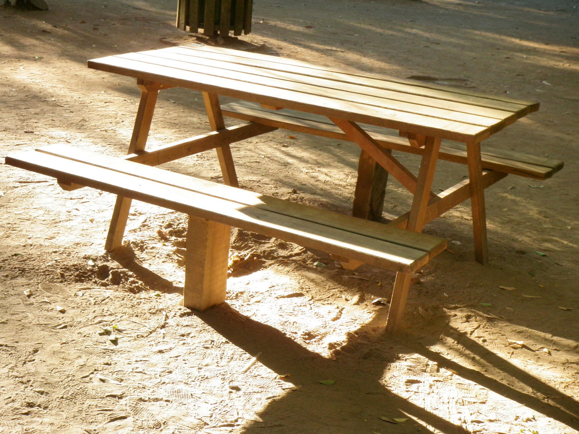 sunlight, chair, 1080P, day, bench, mesa, land, shadow, empty, no people, wood - material, portugal, outdoors, table, seat, still life, bancos, nature, HD Wallpaper