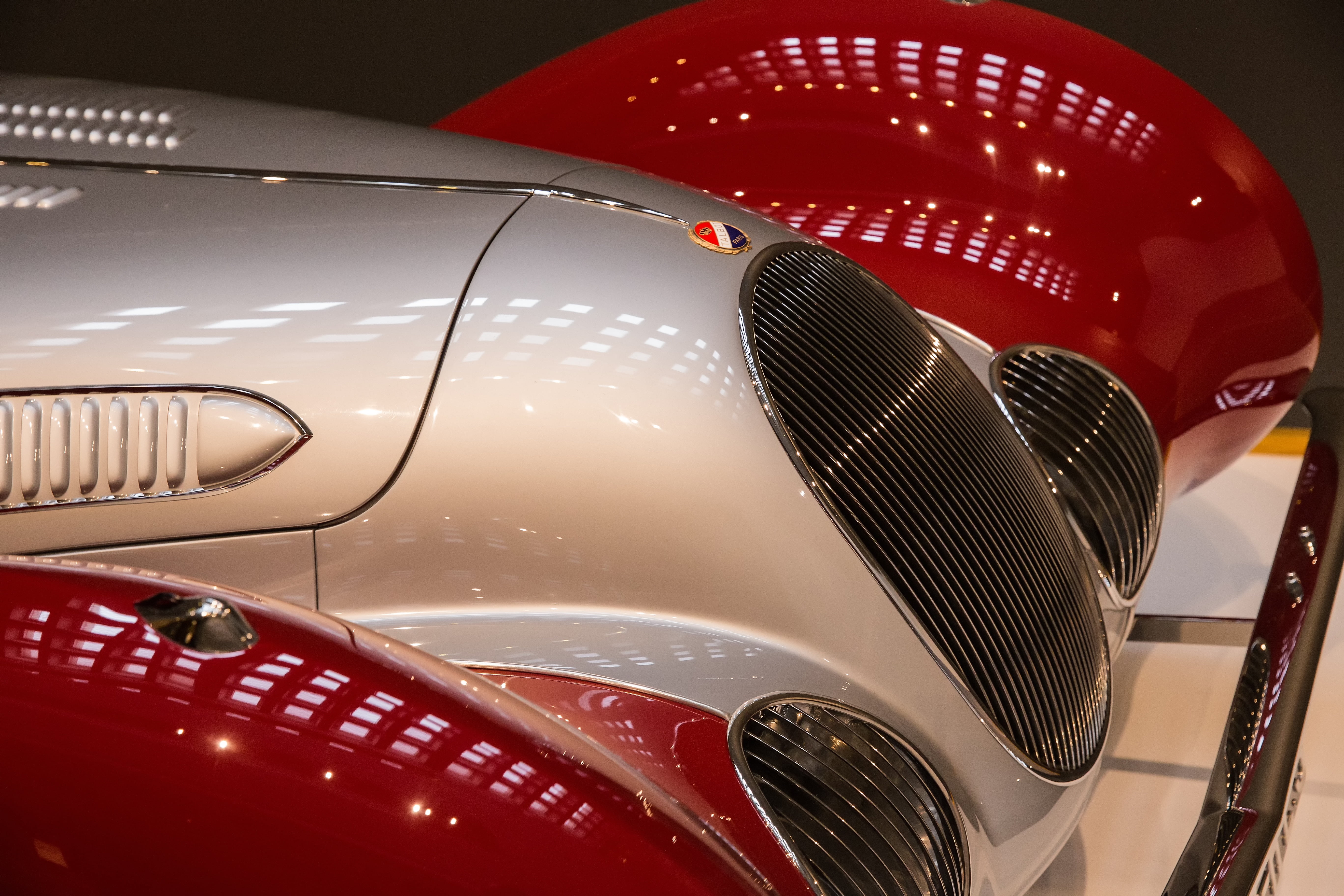 indoors, art deco, sports car, red, outdoors, luxury, lighting equipment, no people, motor vehicle, car, 5K, land vehicle, metal, 1938 talbot-lago t-150c-ss teardrop, HD Wallpaper