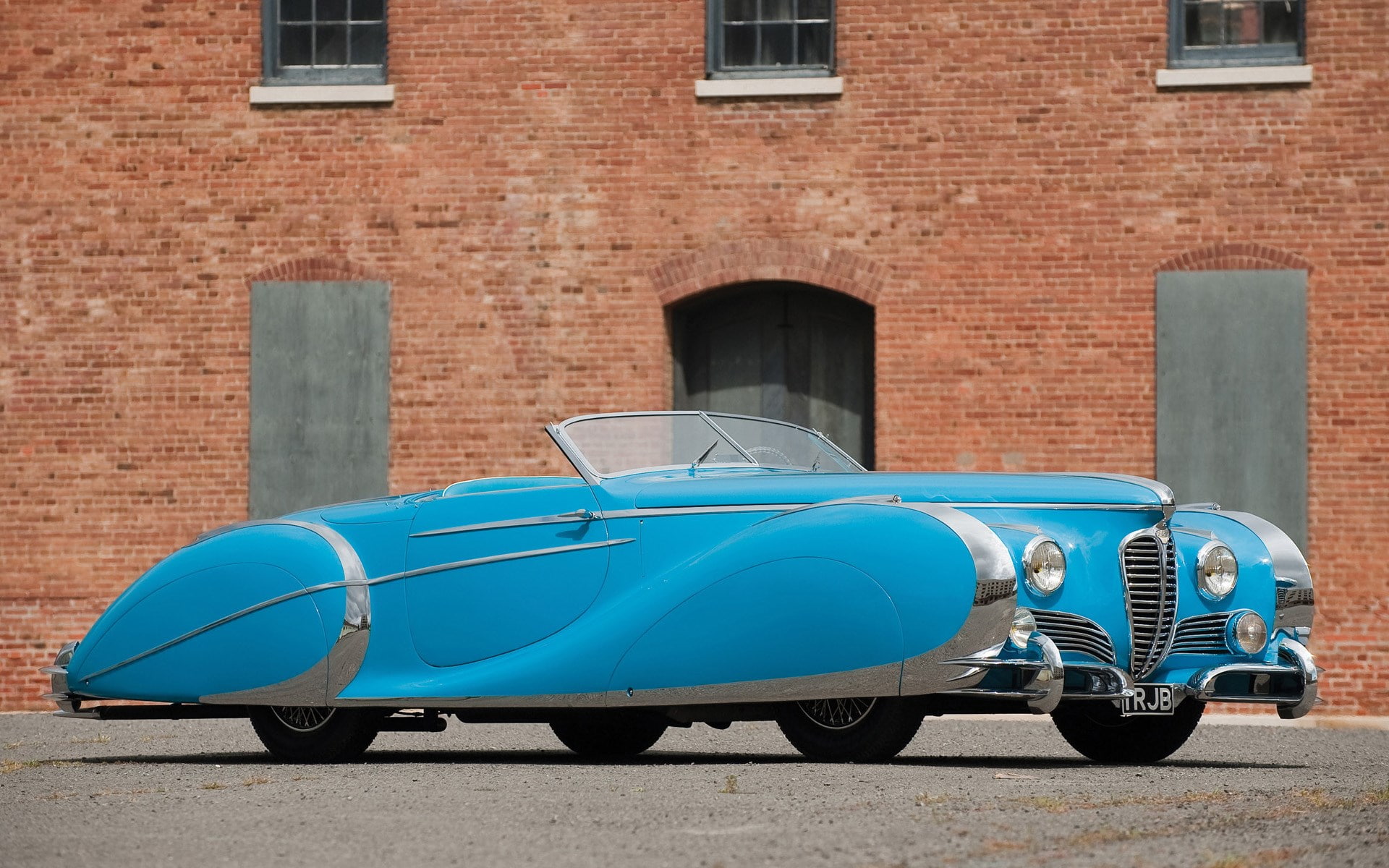motor vehicle, vintage car, blue, no people, wheel, sunlight, brick wall, building exterior, delahaye 175 s saoutchik roadster, wall, retro styled, day, HD Wallpaper