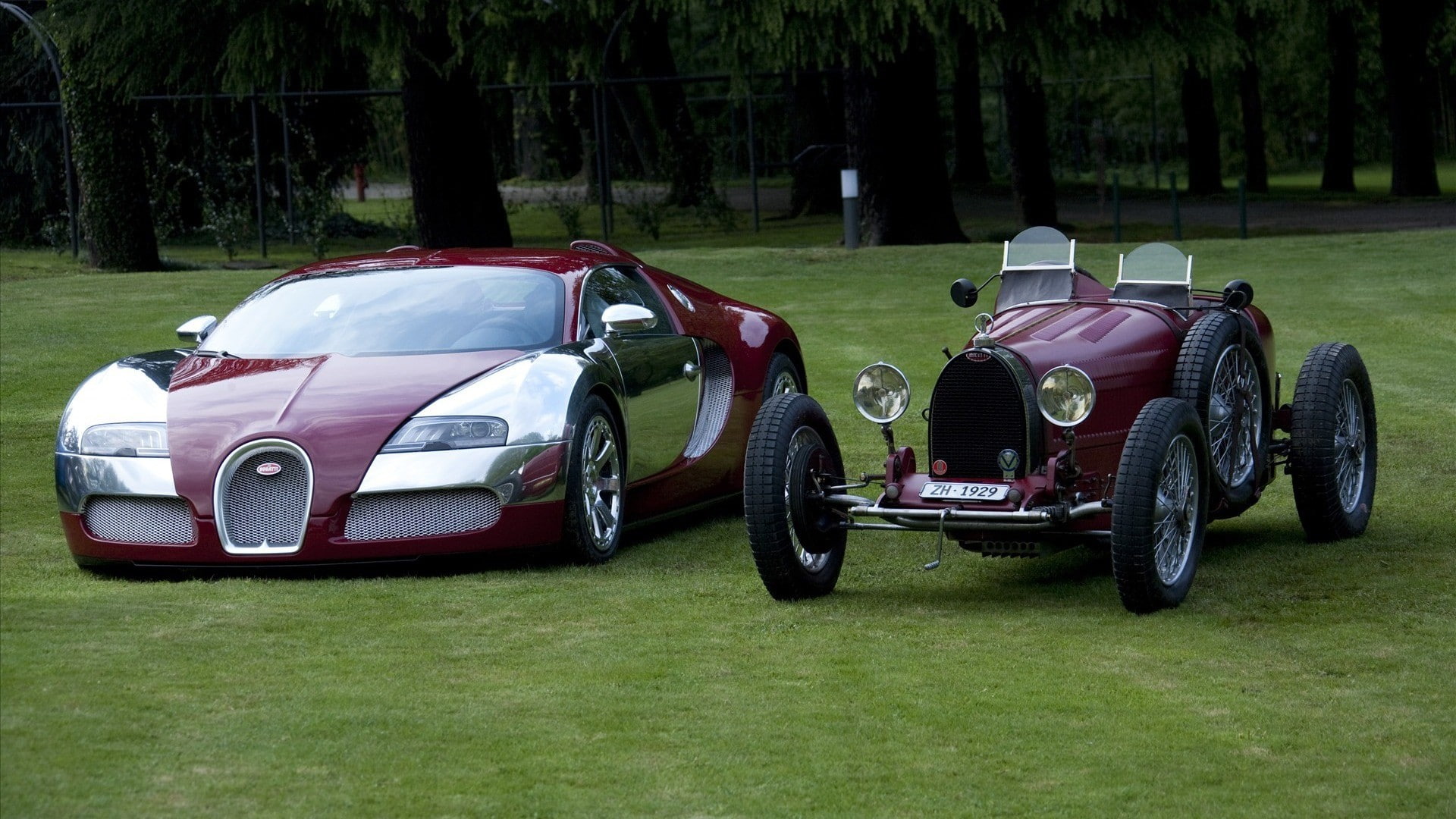 motor vehicle, sports car, green color, grass, luxury, Bugatti Type 35 Grand Prix, land, 1080P, outdoors, land vehicle, nature, vehicle, growth, classic car, HD Wallpaper