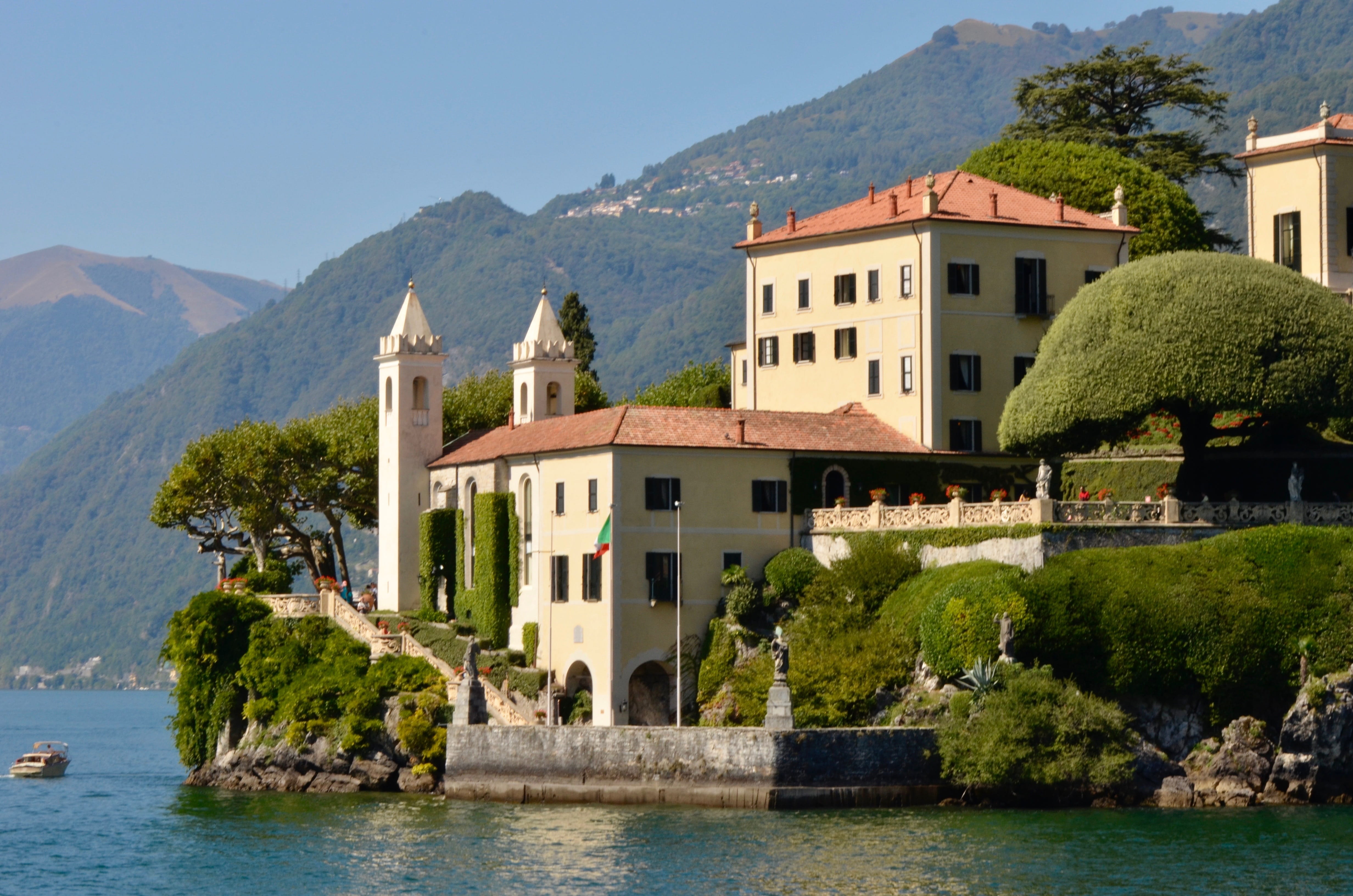 lake, building exterior, plant, travel destinations, outdoors, luxury, house, villa balbianello, tree, home, italy, como, water, sky, wealth, no people, HD Wallpaper