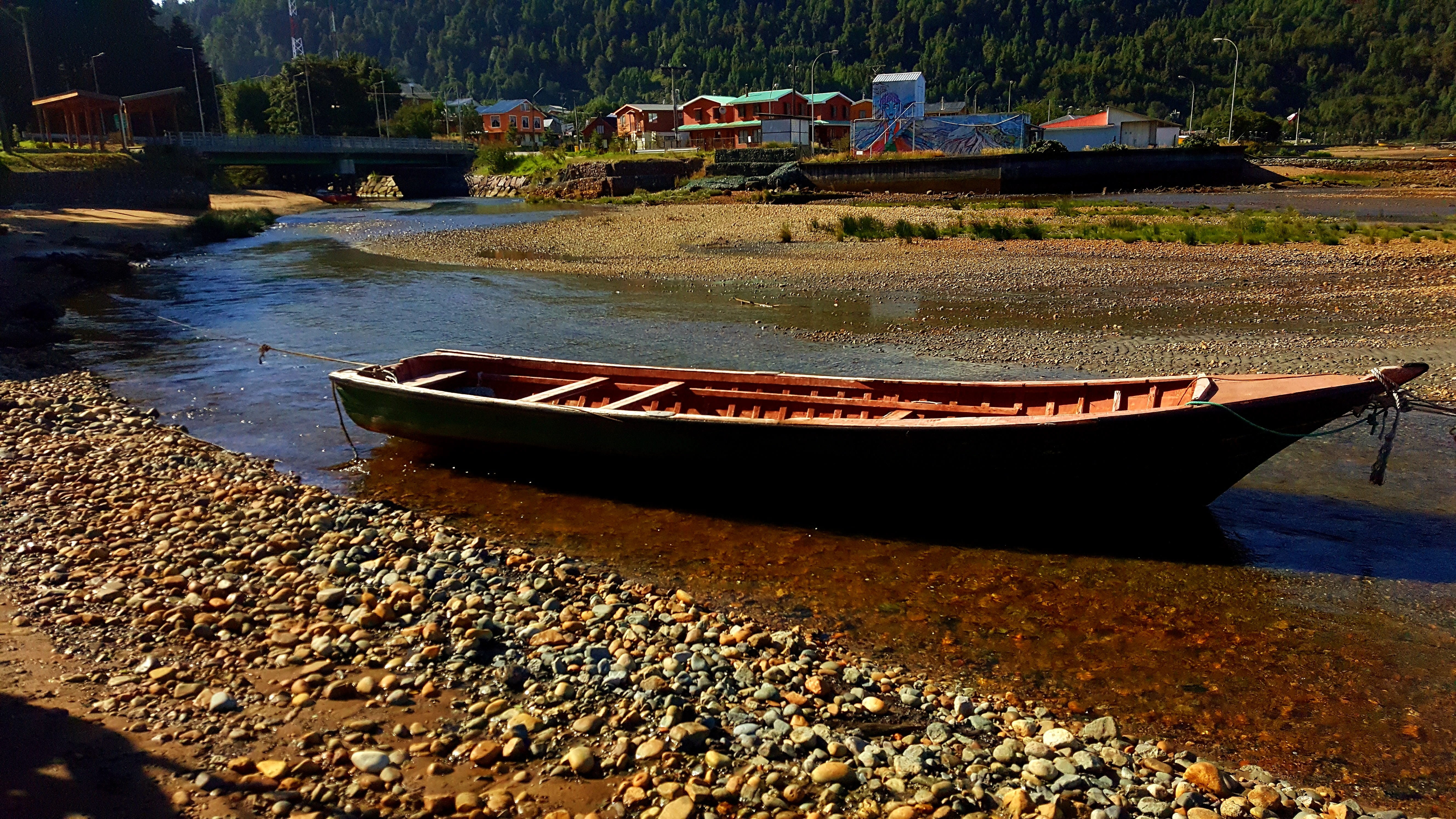 River, outdoors, nature, transportation, sunlight, high angle view, mode of transportation, plant, Boat, stones, water, no people, aysen, nautical vessel, HD Wallpaper