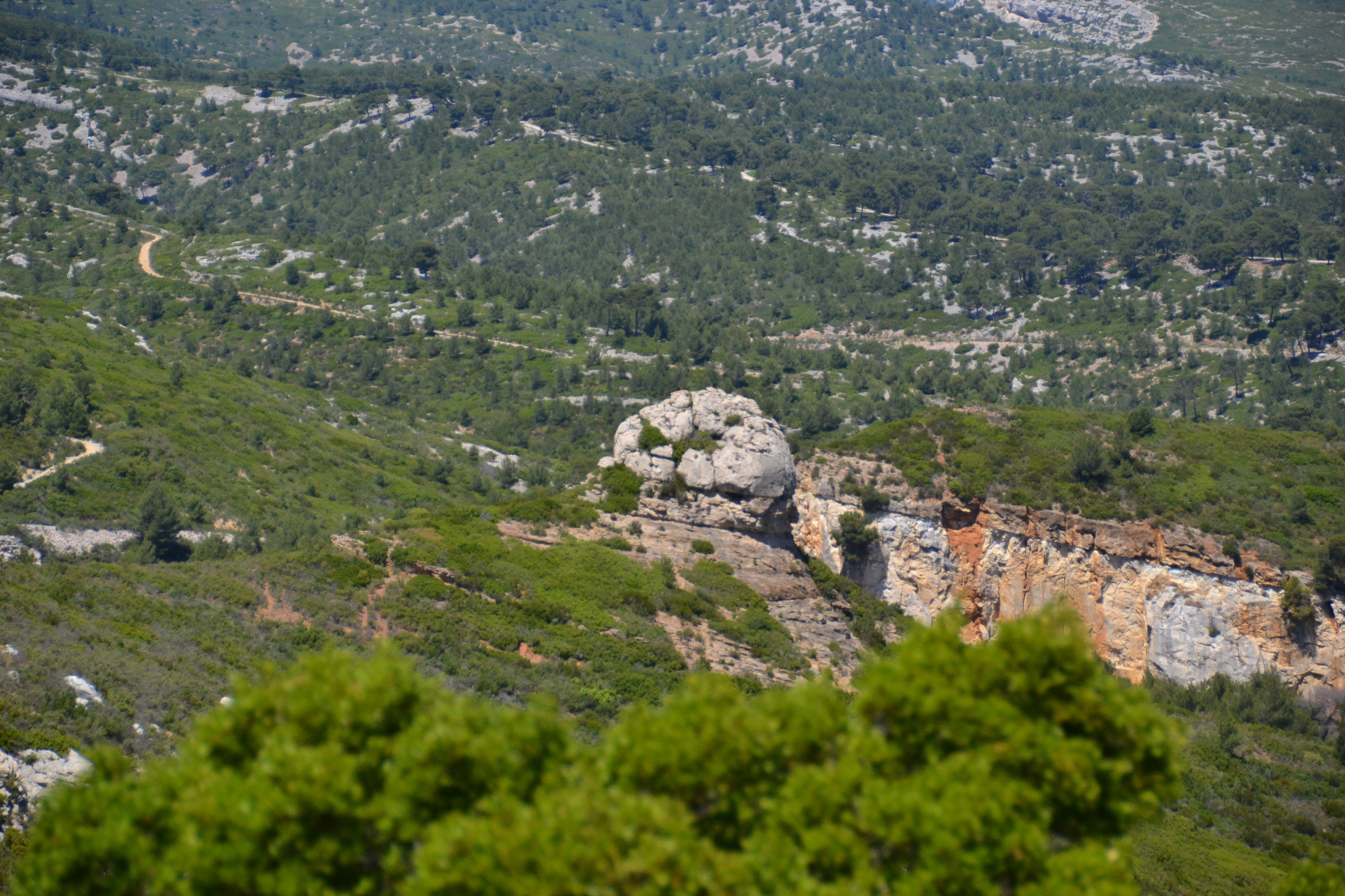 history, tree, building exterior, day, mountain, scenics - nature, plant, nature, beauty in nature, lanscape, built structure, france, paisagem, cassis, HD Wallpaper