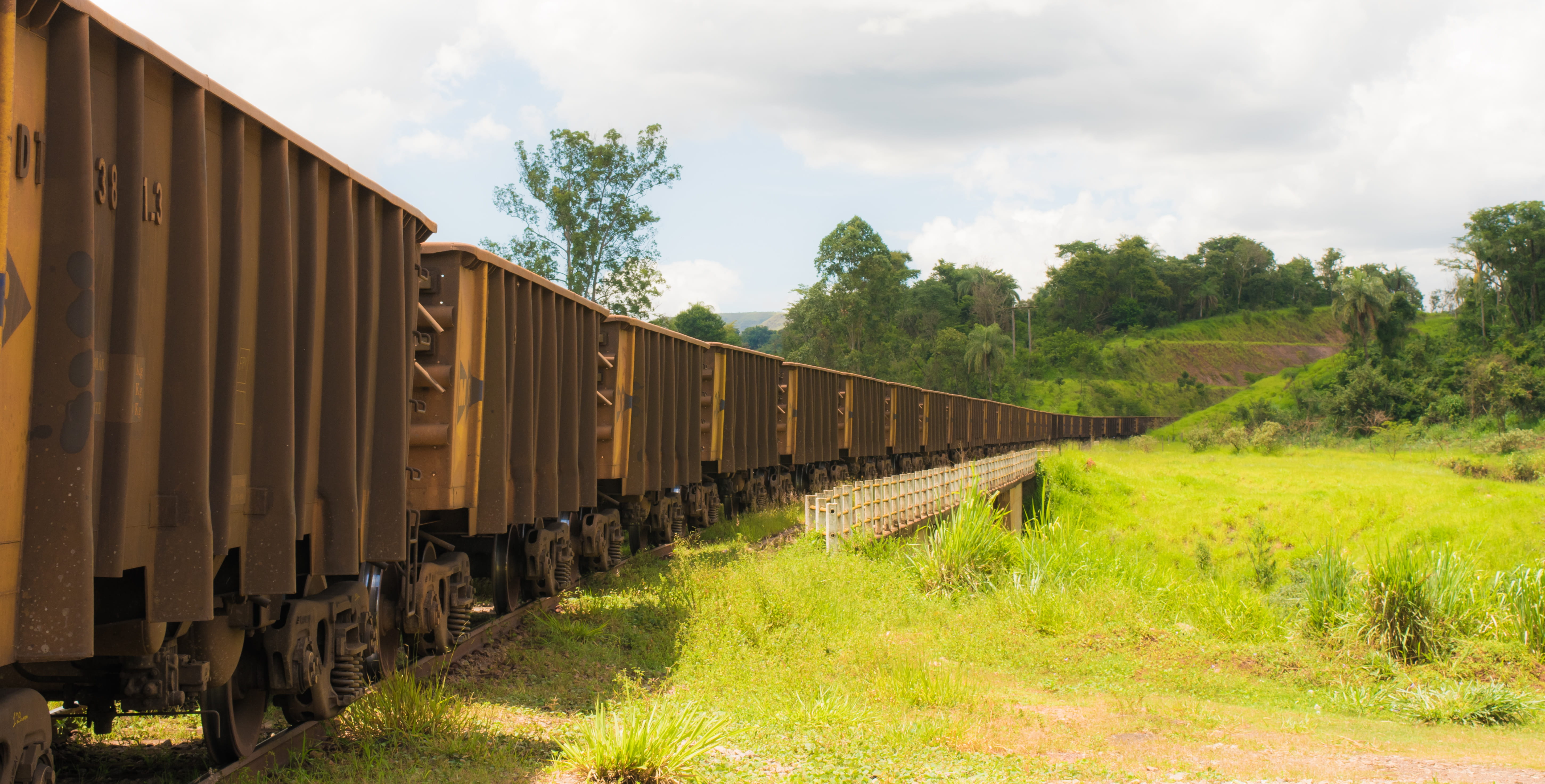 non-urban scene, sky, grass, mode of transportation, brazil, train track, outdoors, shunting yard, cargo, no people, freight transportation, brasil, track, HD Wallpaper