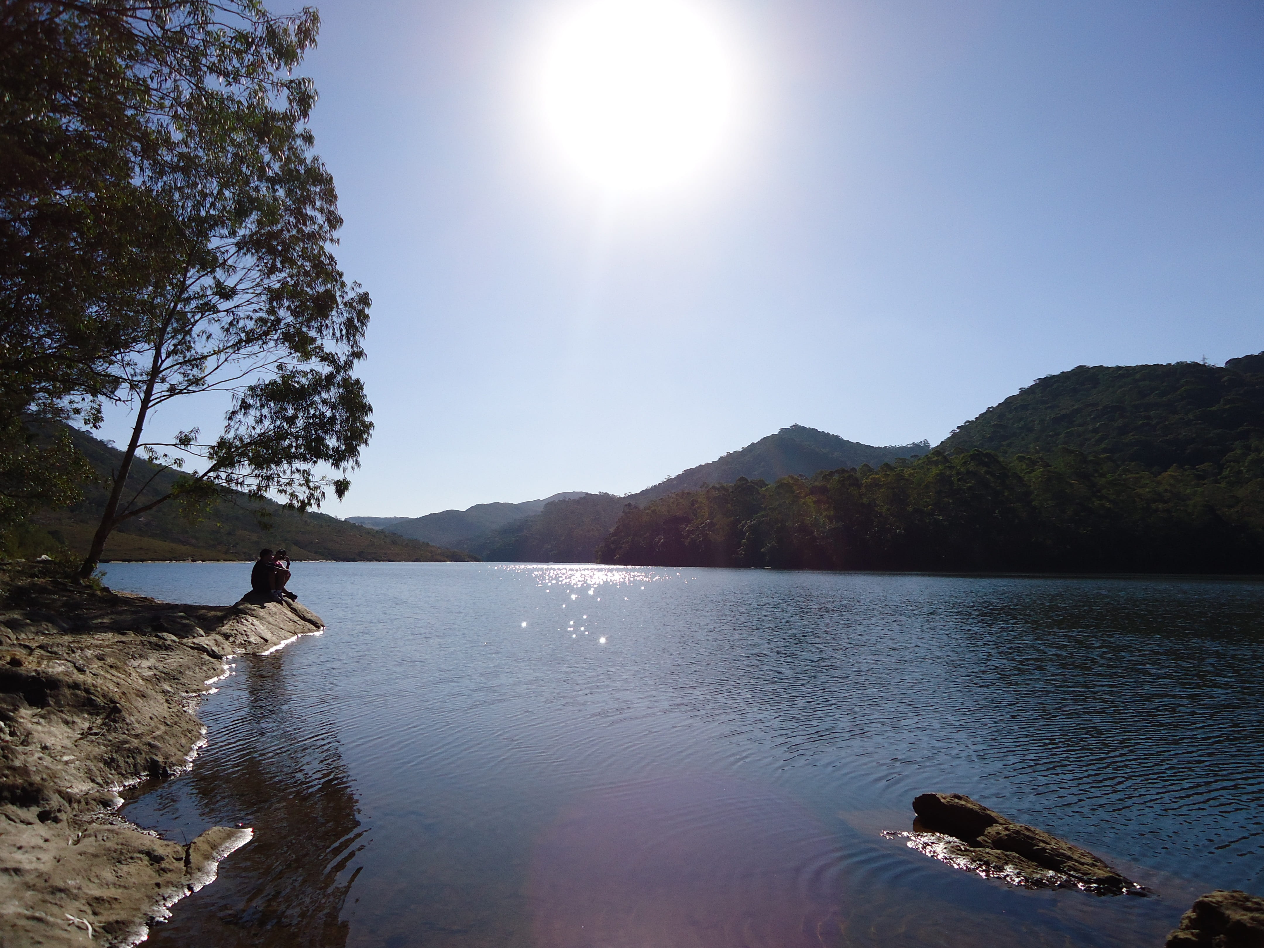 tranquility, lens flare, one person, plant, 4K, beauty in nature, mountain, scenics - nature, Brazil, minas gerais, mariana, lake, water, tree, reflection, HD Wallpaper