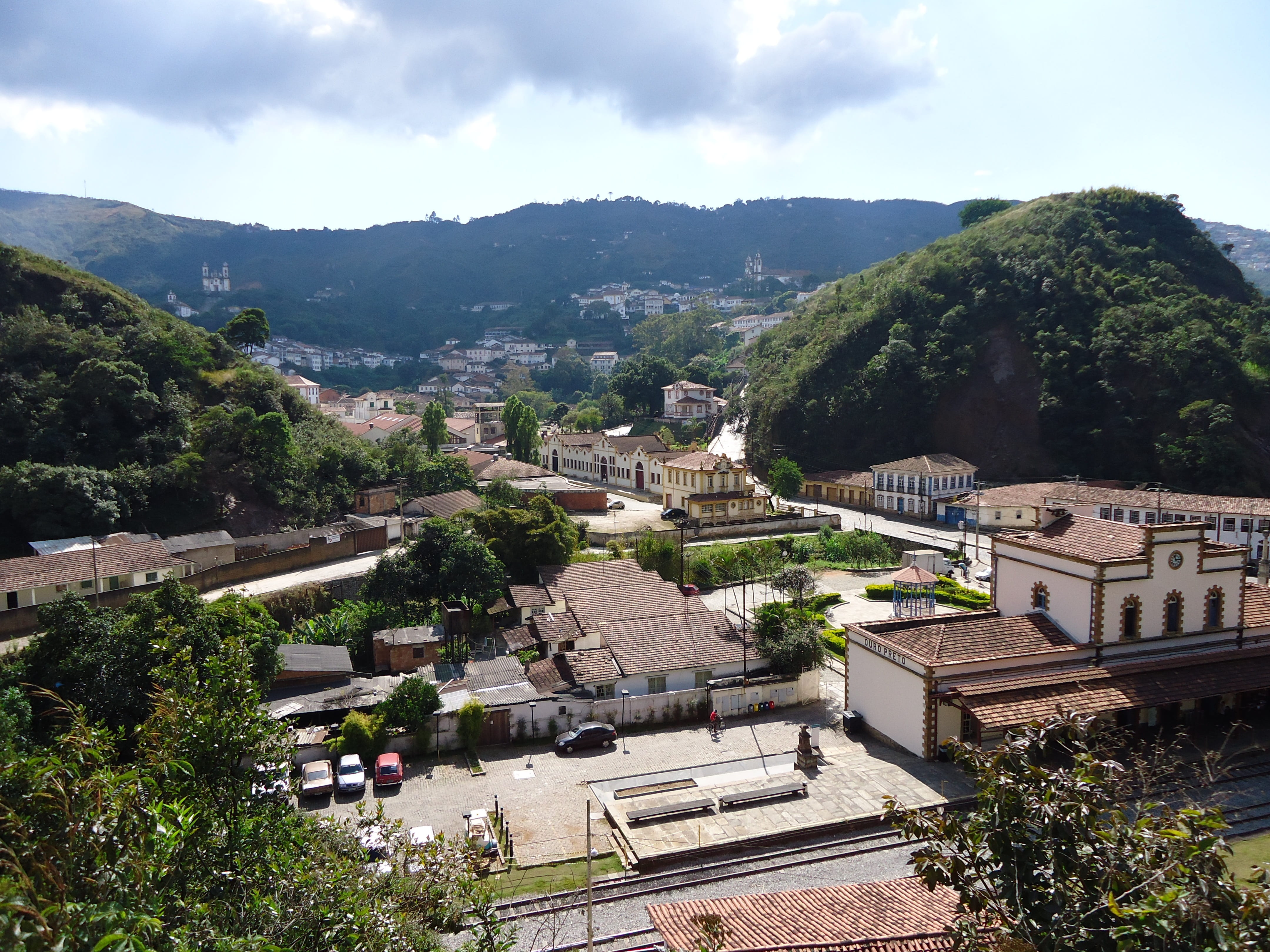 building, city, antique, preservation, brasil, history, sunlight, mountain, outdoors, tree, built structure, cloud - sky, minas gerais, 4K, sky, architecture, HD Wallpaper