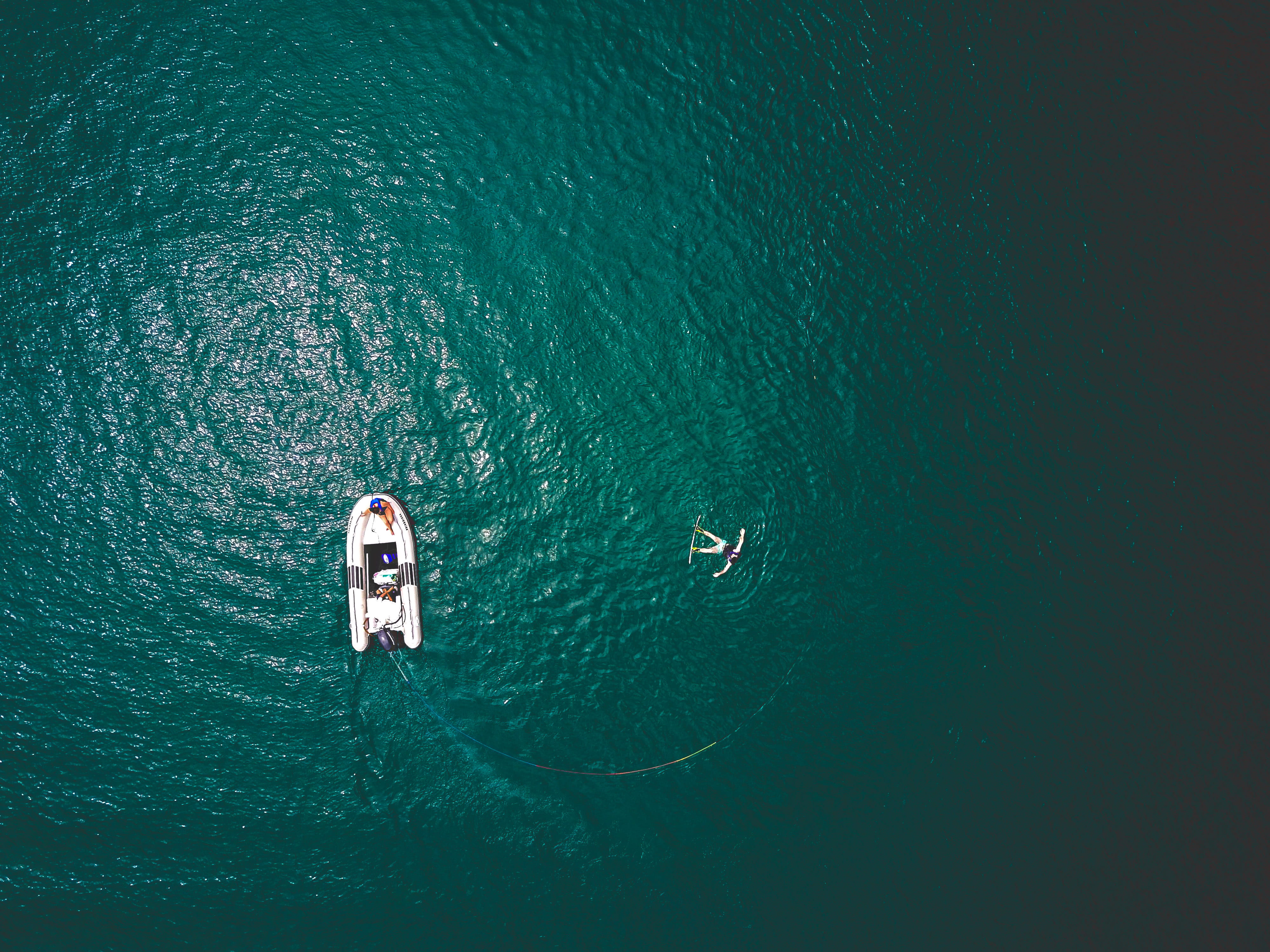 vessel, one person, watercraft, boat, transportation, sport, adventure, sailboat, lagoon, beauty in nature, real people, vehicle, vacations, sports, weekend activities, HD Wallpaper