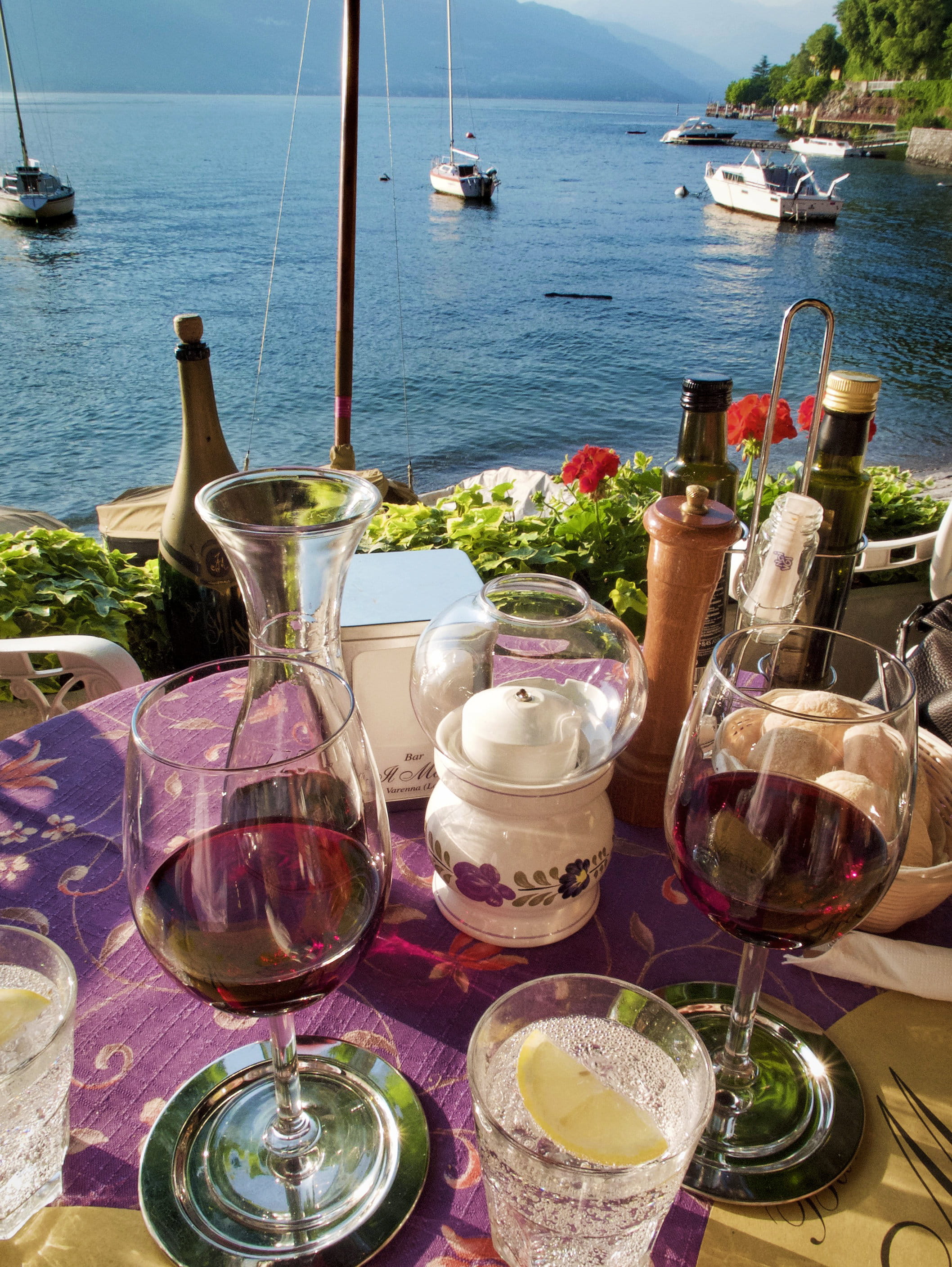 no people, nautical vessel, lake, nature, drinking glass, household equipment, restaurant, alcohol, red wine, italy, 2K, wineglass, refreshment, lago di como, Phone HD Wallpaper