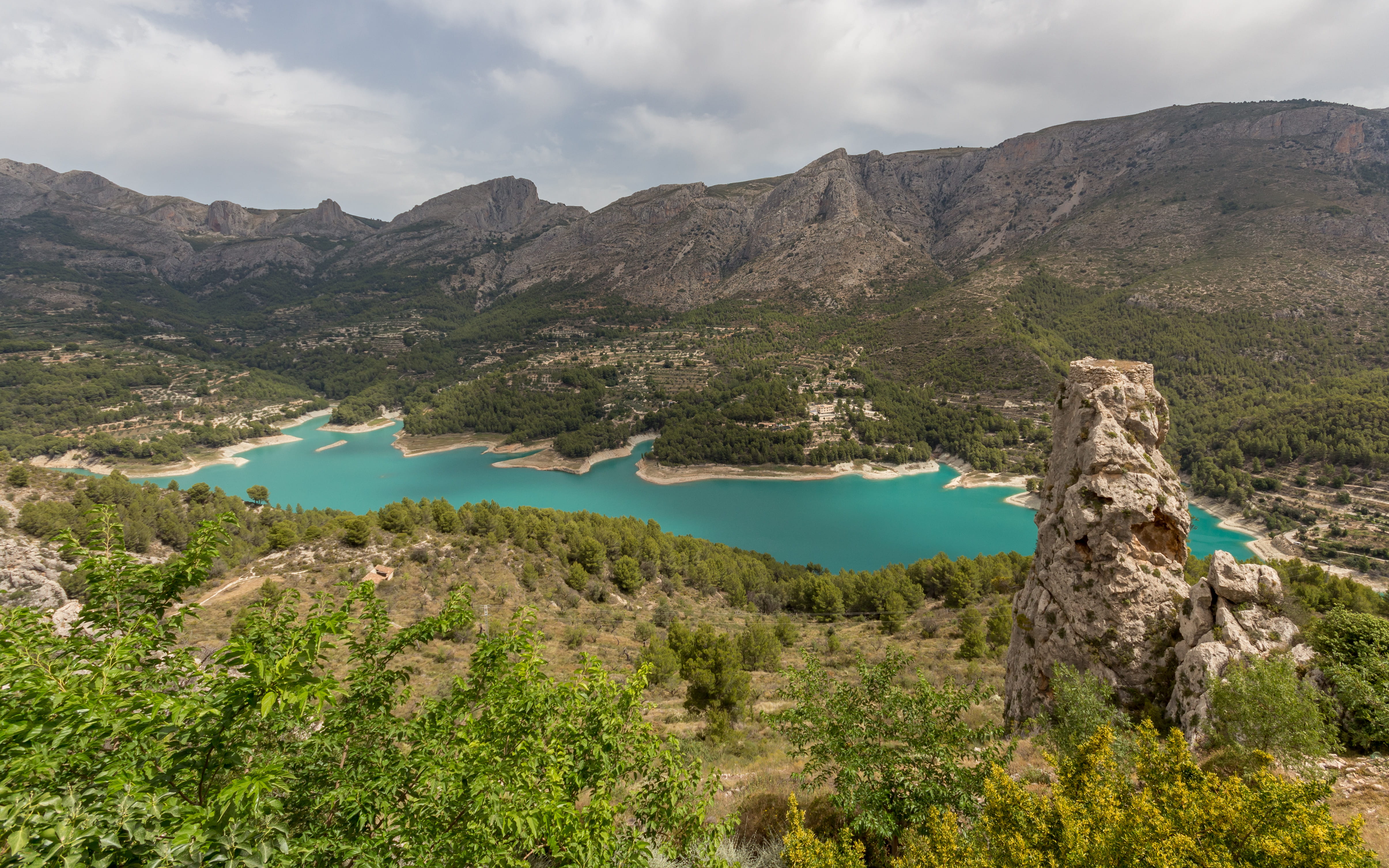 tranquil scene, sky, day, non-urban scene, valencia, nature photography, guadalest, 4K, water, lake, tranquility, beauty in nature, mountain range, scenics - nature, HD Wallpaper