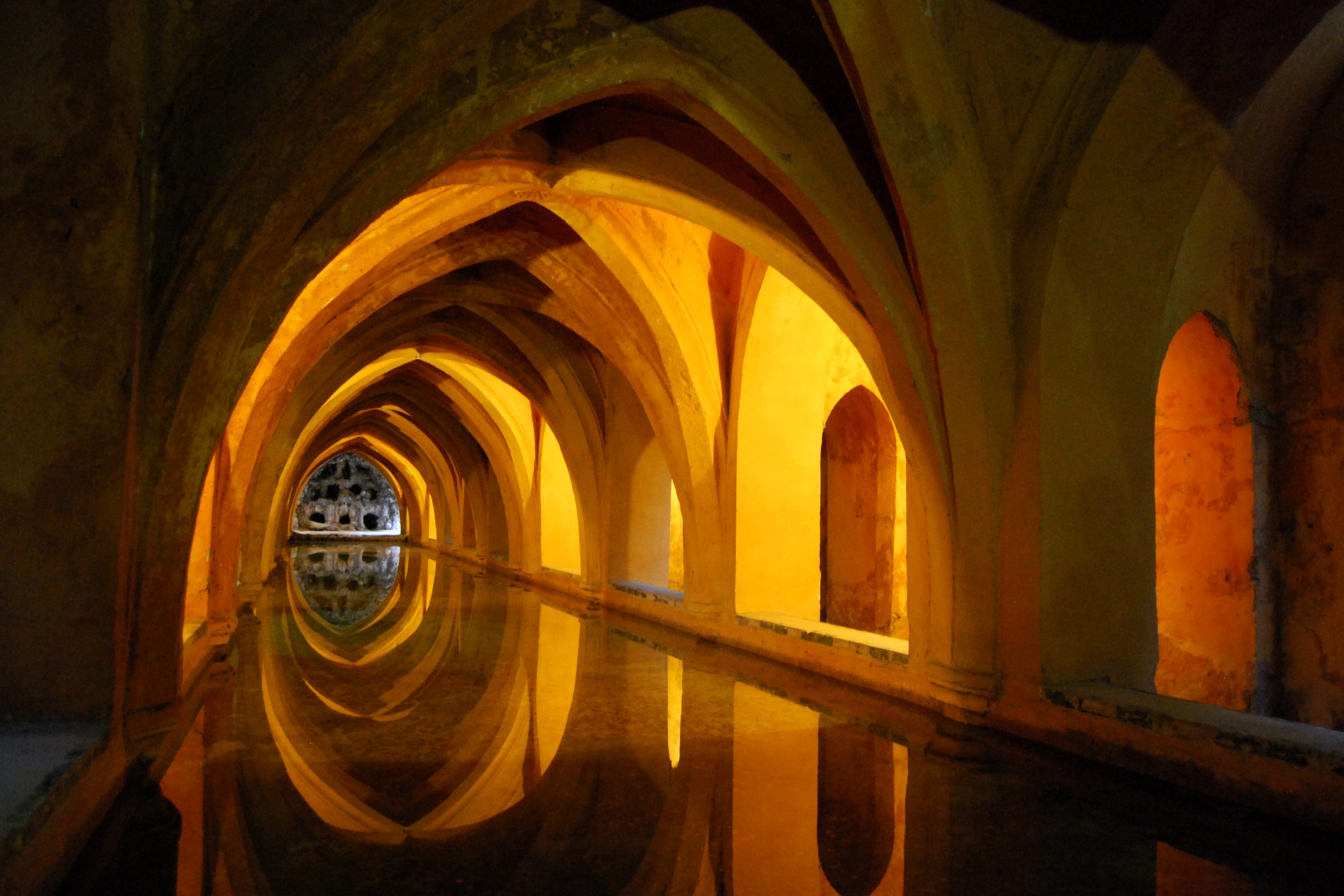 yellow, sevilha, built structure, water, espanha, luz, royal alcázar of seville, barrel, sevilla, indoors, food and drink, banhos, no people, the past, HD Wallpaper