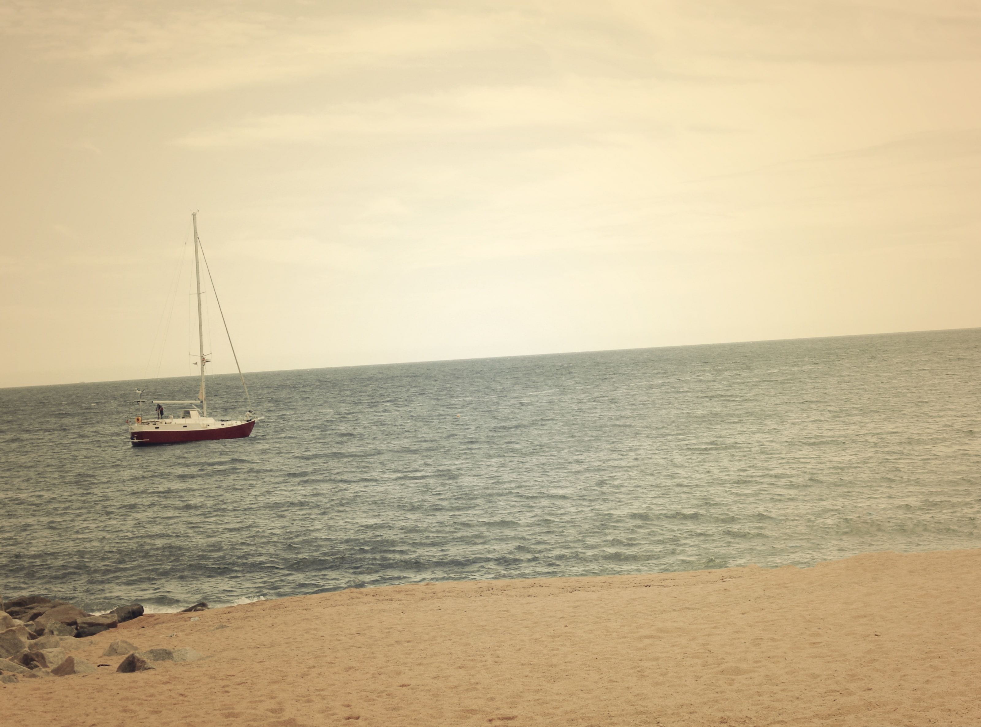 brown, horizon, land, sea, Vintage, white, mode of transportation, water, transportation, sailing, beach, espana, nautical vessel, horizon over water, pole, HD Wallpaper