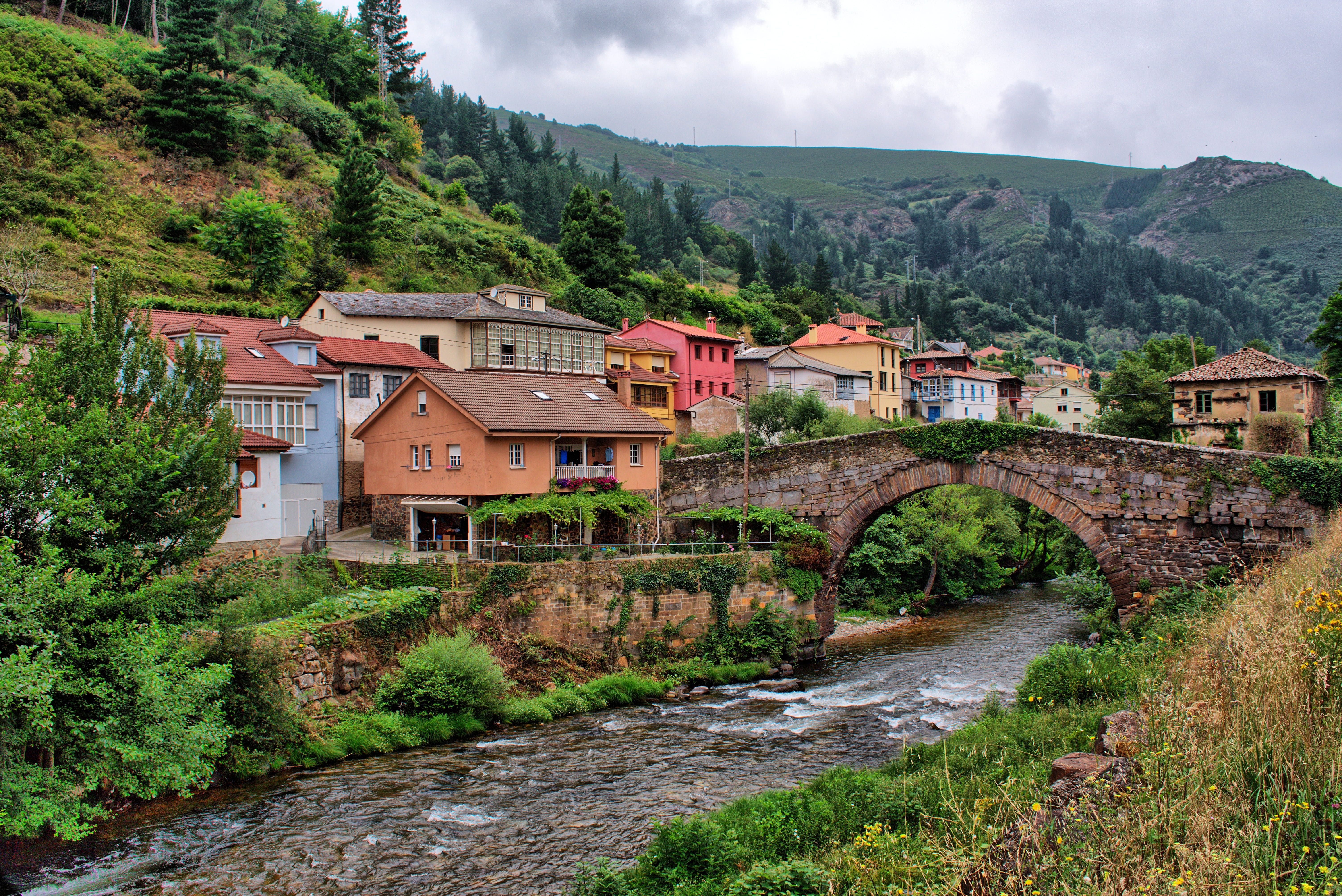 5K, architecture, no people, sky, landscape, residential district, building exterior, day, rural, cloud - sky, built structure, beauty in nature, asturias, HD Wallpaper