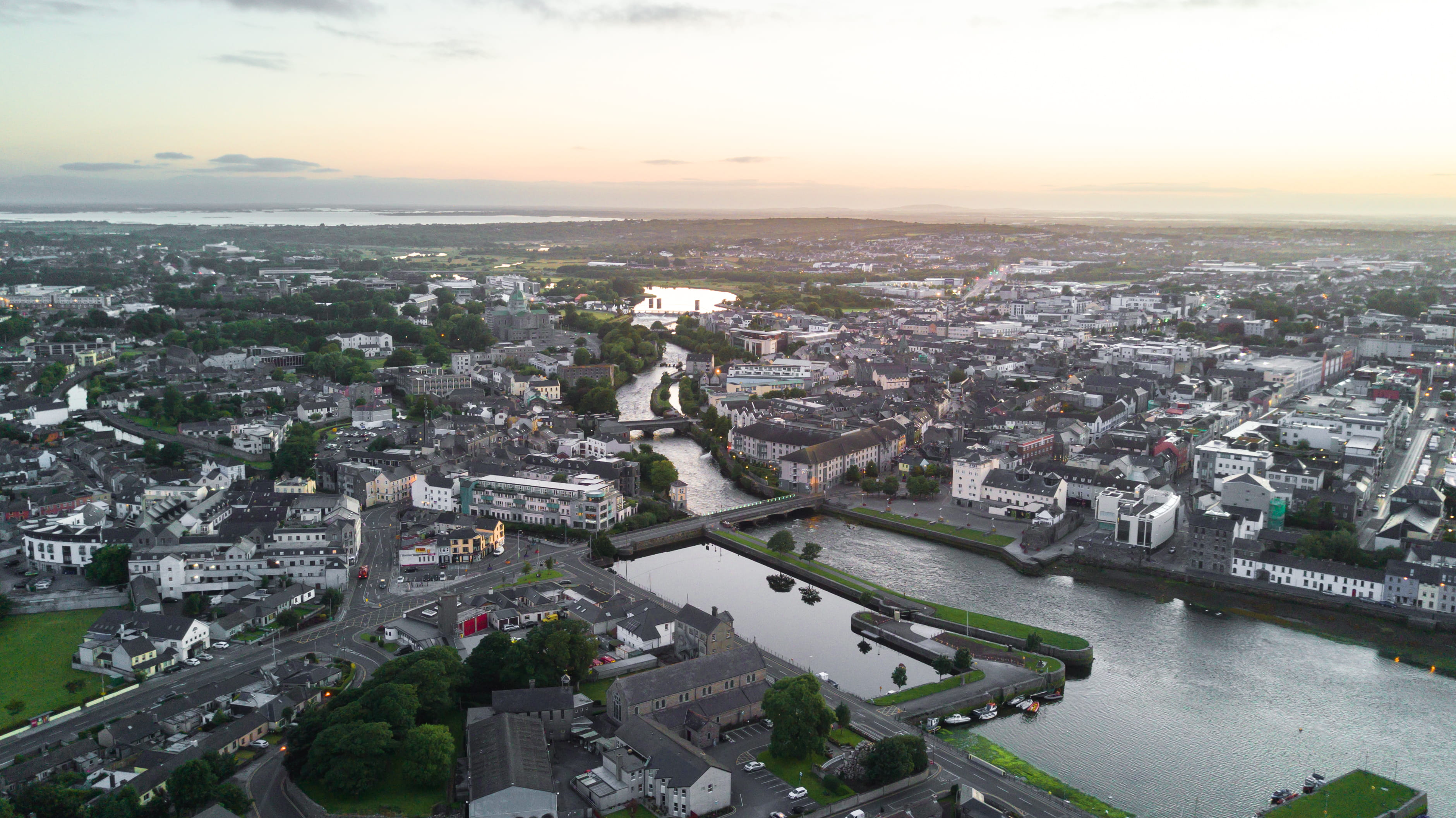 town, built structure, travel destinations, atlantic, drone, bridge, nature, ireland, crowded, sunset, outdoors, aerial, sunrise, water, city, sky, high angle view, HD Wallpaper