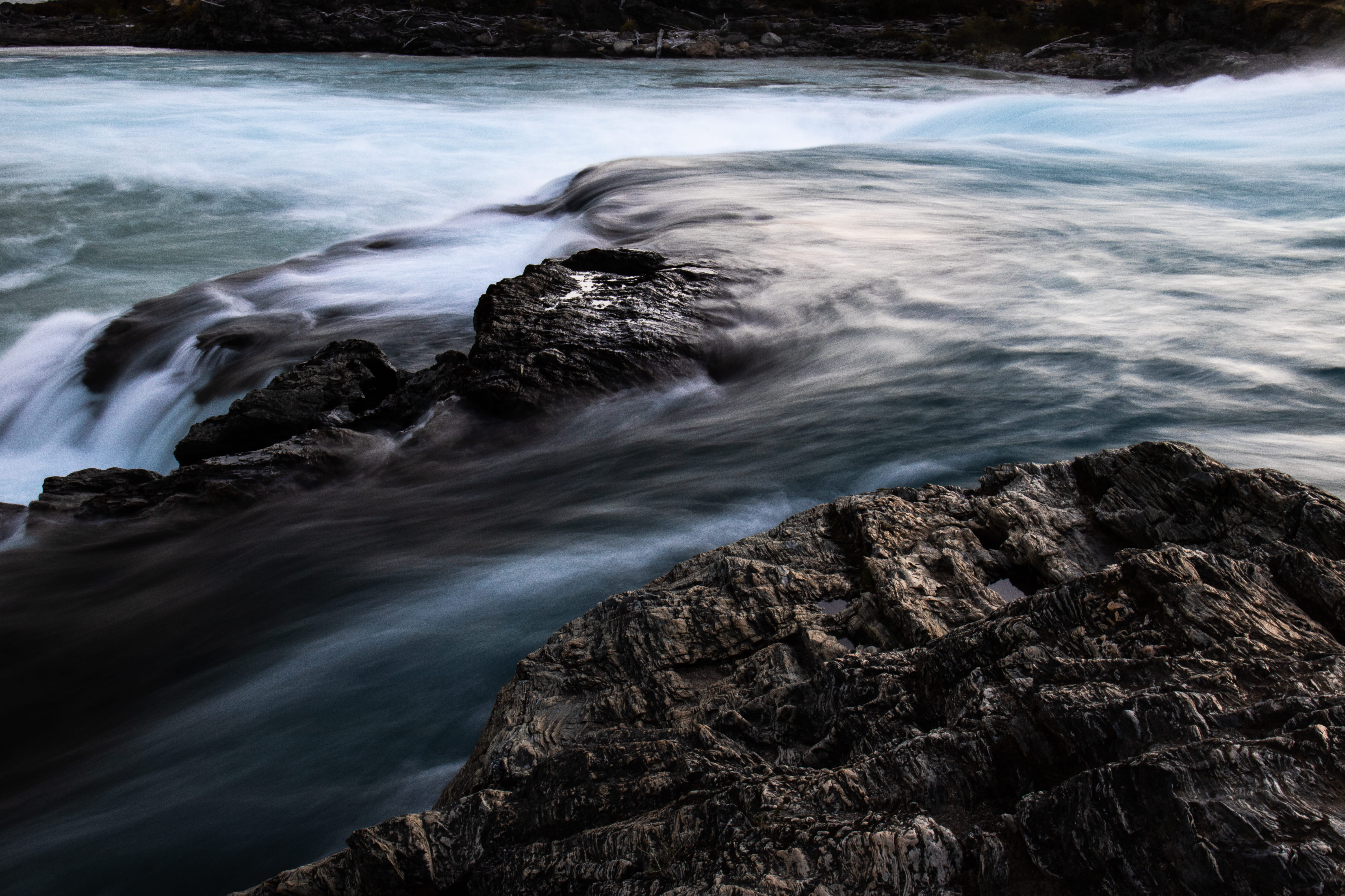aquatic sport, no people, chile, solid, sport, scenics - nature, nef, animal, breaking, river, cochrane, exposure, rocky coastline, patagonia, rock, motion, HD Wallpaper