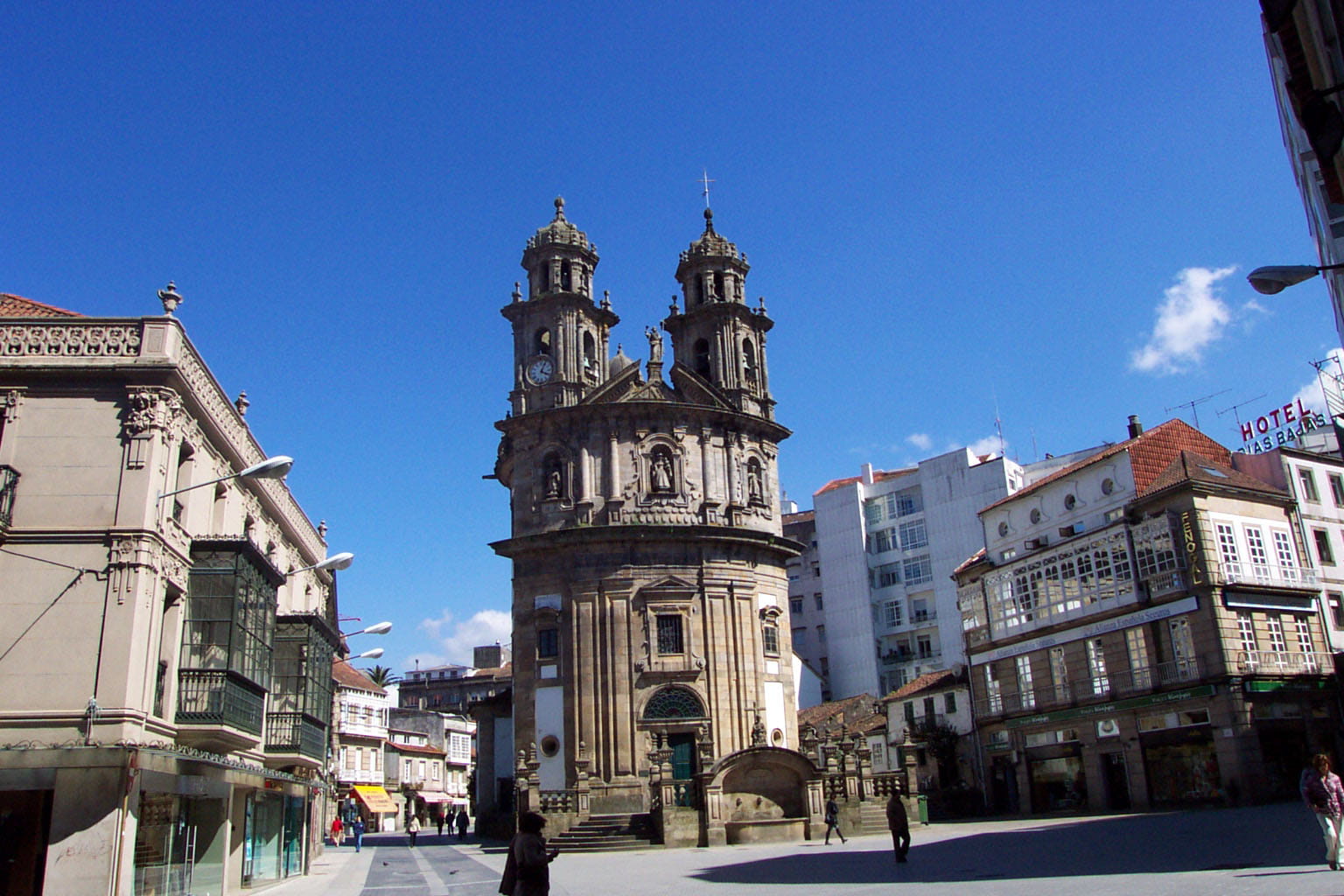 720P, belief, cathedral, clear sky, travel, day, town Square, church, sunlight, town, Peregrina, Chapel, street, the past, blue, italy, nature, history, HD Wallpaper