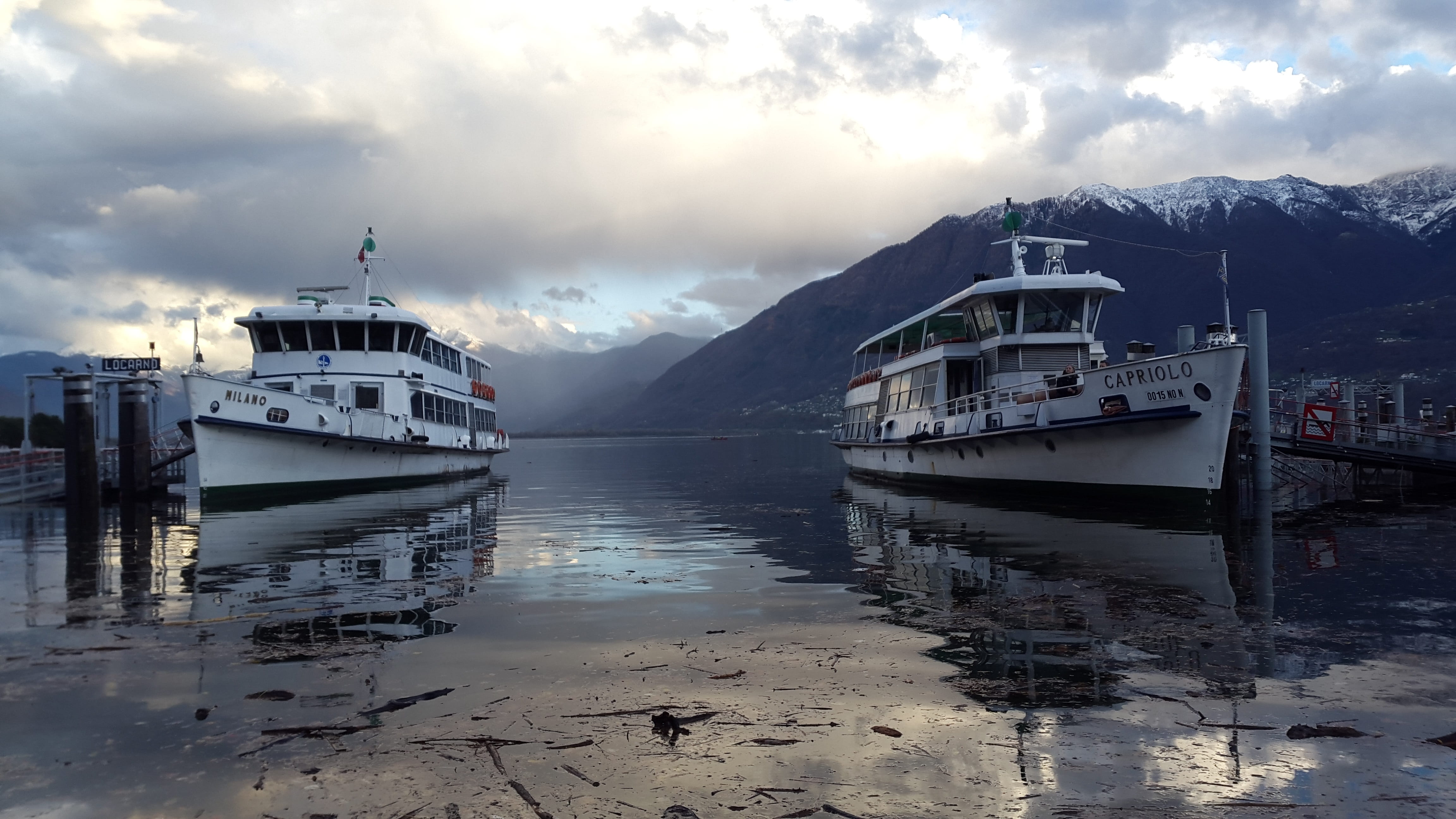 lakes, passenger craft, sky water, sea, luxury, italy, travel, cruise ship, landscape, no people, harbor, yacht, beauty in nature, fishing industry, transportation, HD Wallpaper