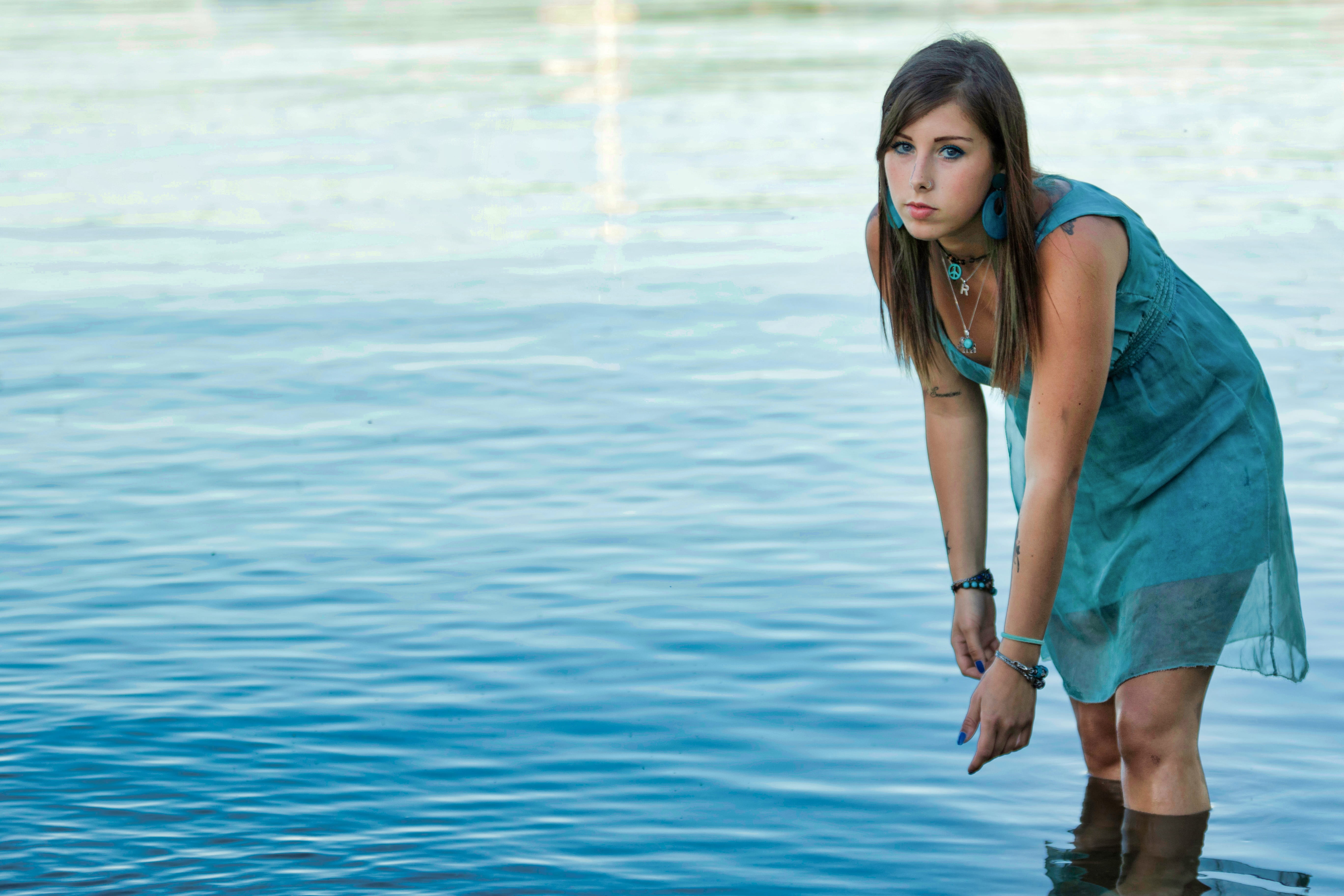 5K, on the lake, colors, women, portrait, bella, young adult, body of water, water, beautiful woman, outdoors, sea, dip, three quarter length, sunset, HD Wallpaper