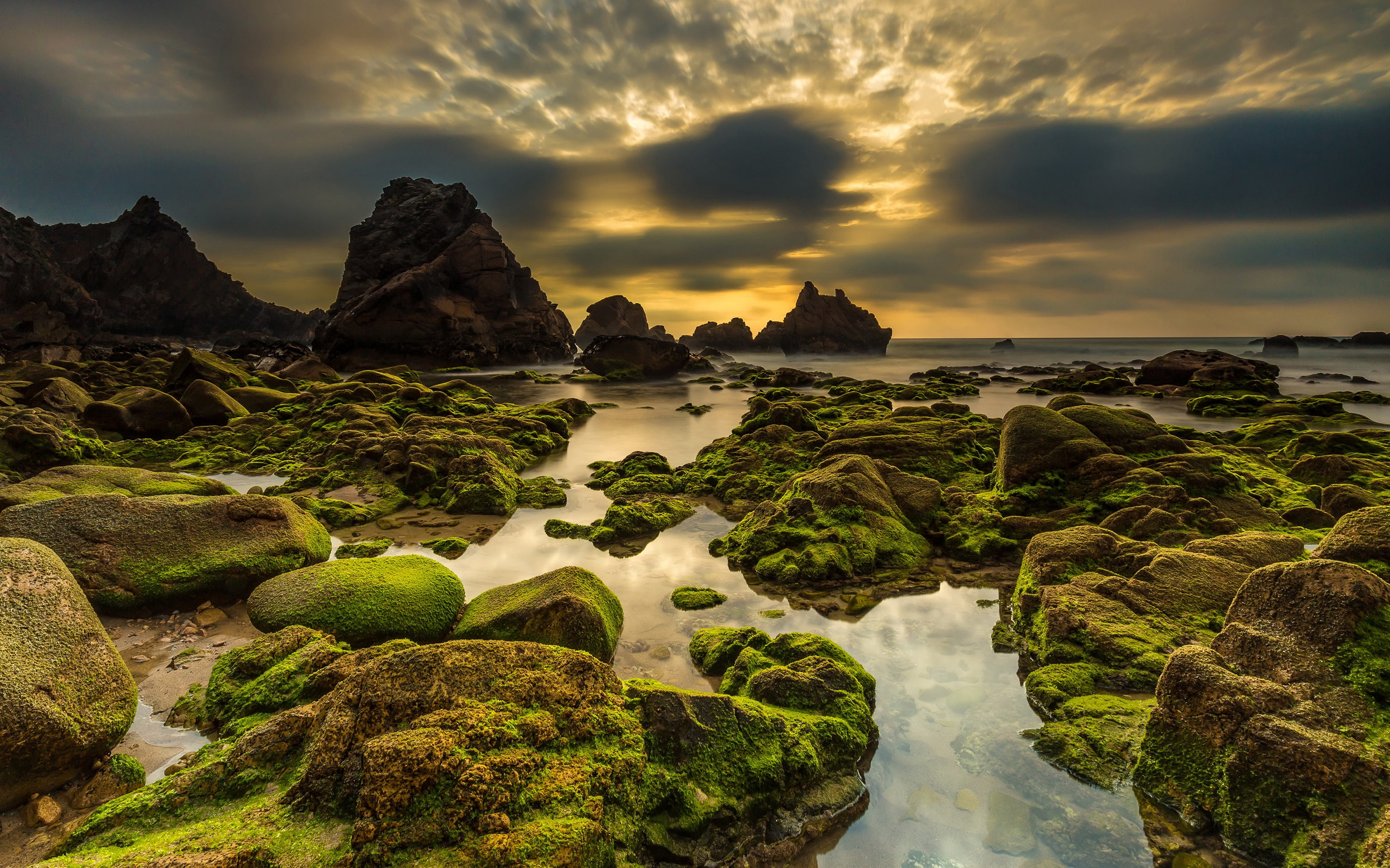 sea, sunset, Portugal, horizon, coast, 2K, Sintra, stones, moss, the sky, Praia da Ursa, HD Wallpaper