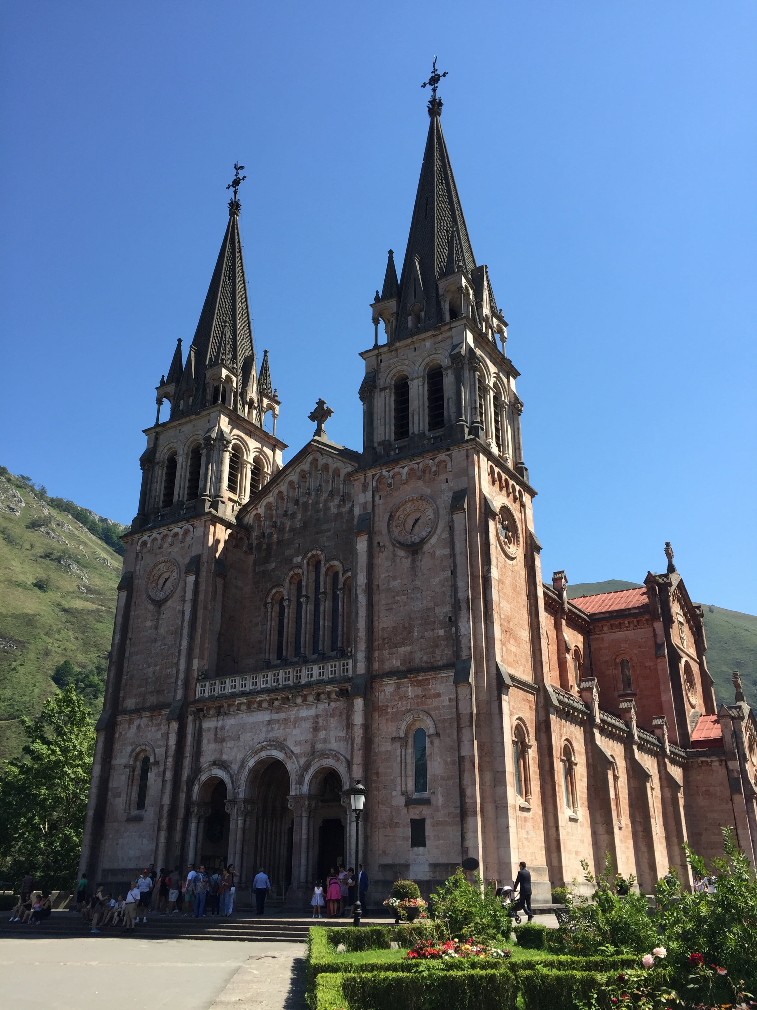 spain, place of worship, religion, asturias, history, built structure, travel, the past, spire, nature, low angle view, building, spirituality, day, belief, Phone HD Wallpaper