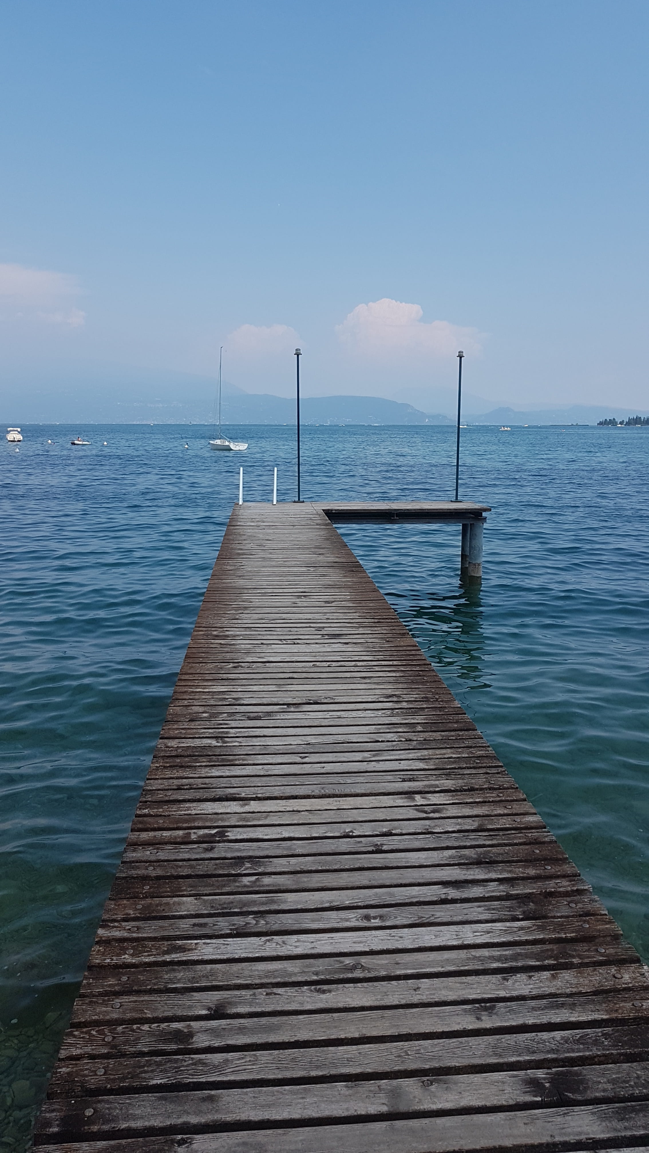 pier, jetty, 4K, no person, beauty in nature, horizon over water, wood - material, design decoration, more, sky, idyllic, nature, italy, wood paneling, Phone HD Wallpaper