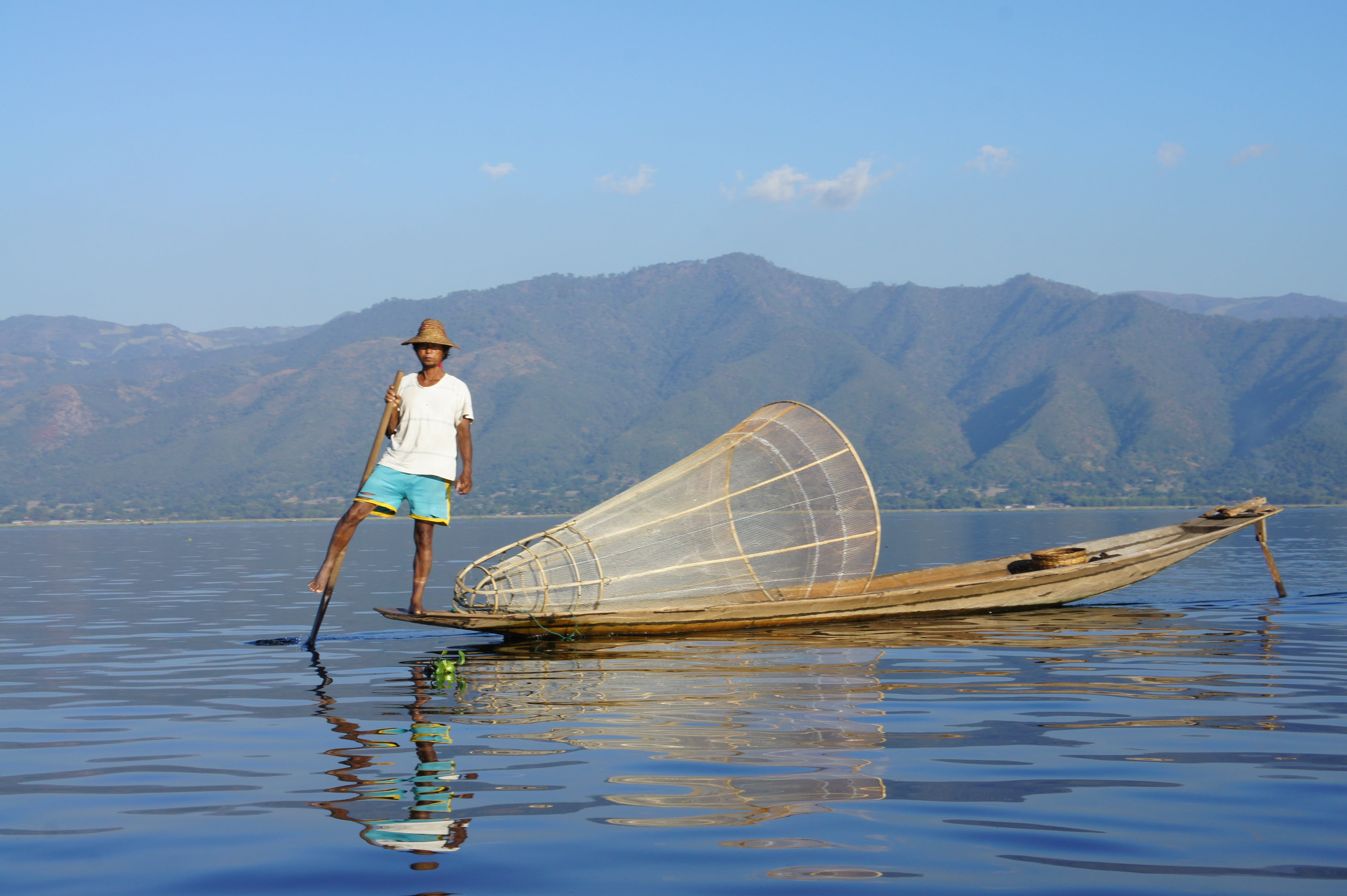 brine, mode of transportation, occupation, one person, water, transportation, floating on water, standing, fisherman, outdoors, inle, oar, fishing industry, HD Wallpaper