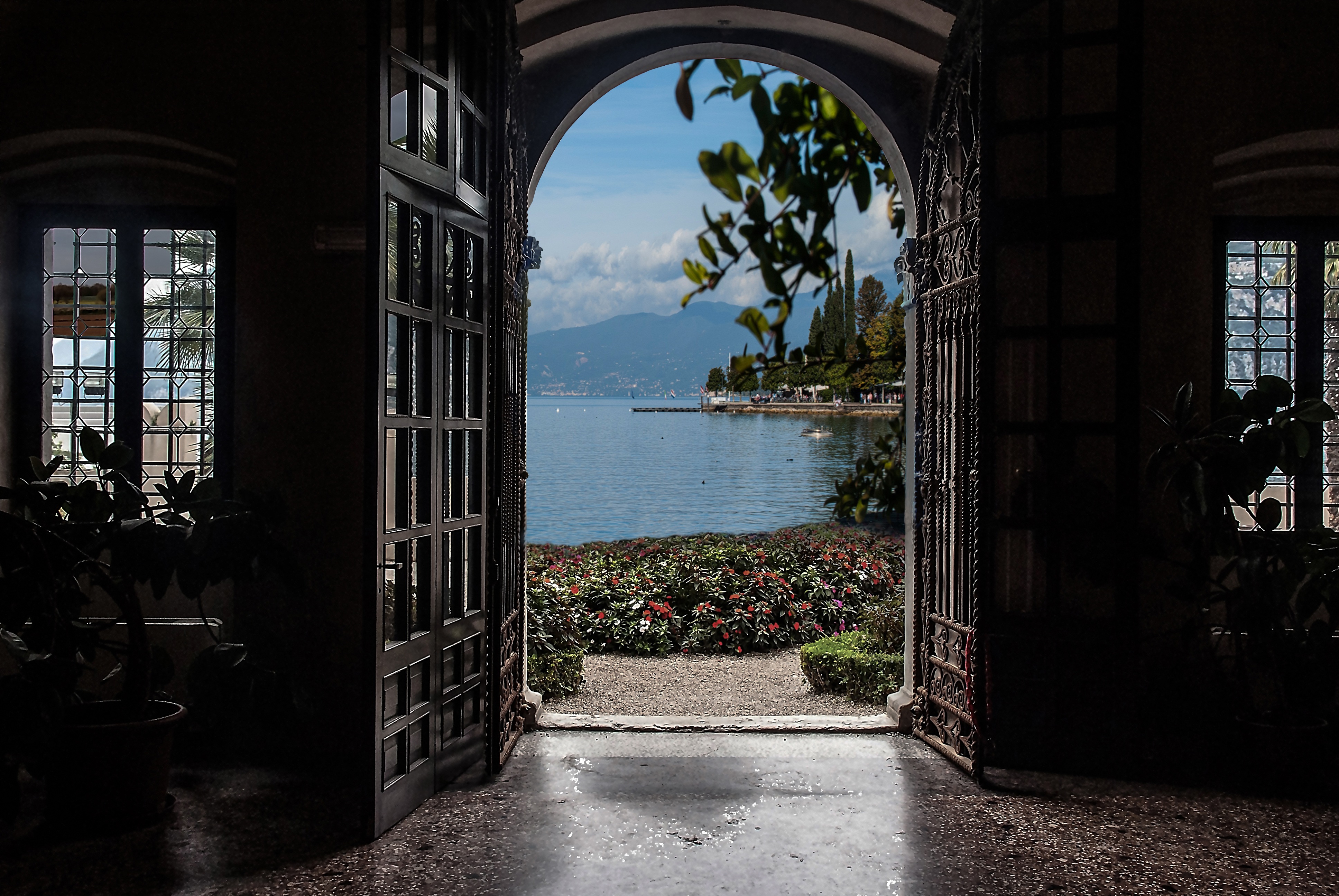 day, holiday, salo, mountains, bardolino, window, indoors, no people, view, plant, lake, built structure, sky, growth, garda, nature, tree, bodies, daytime, HD Wallpaper