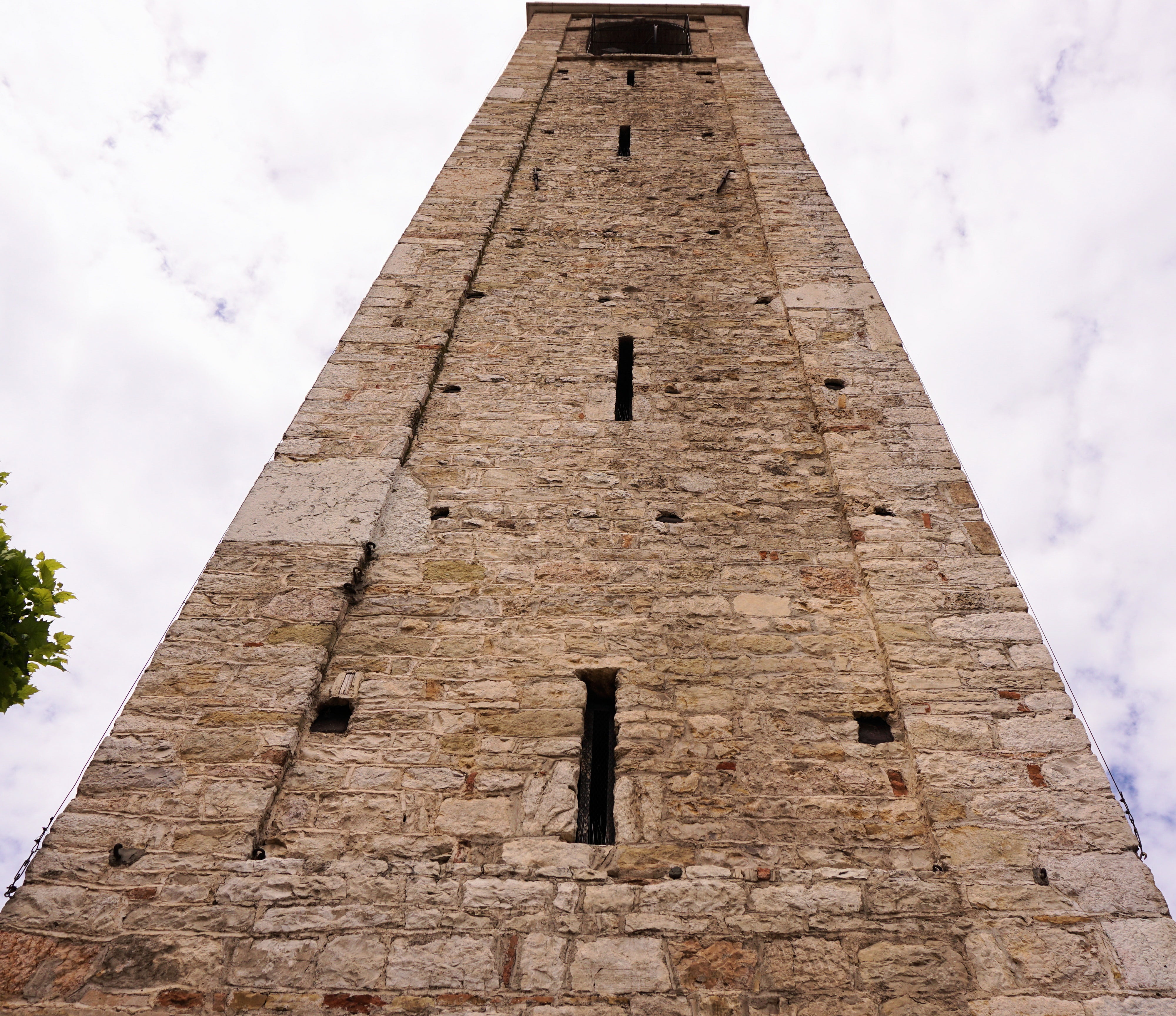 stone, architecture, 4K, history, italy, ancient civilization, high, garda, low angle view, building, no people, built structure, fortress, travel destinations, HD Wallpaper