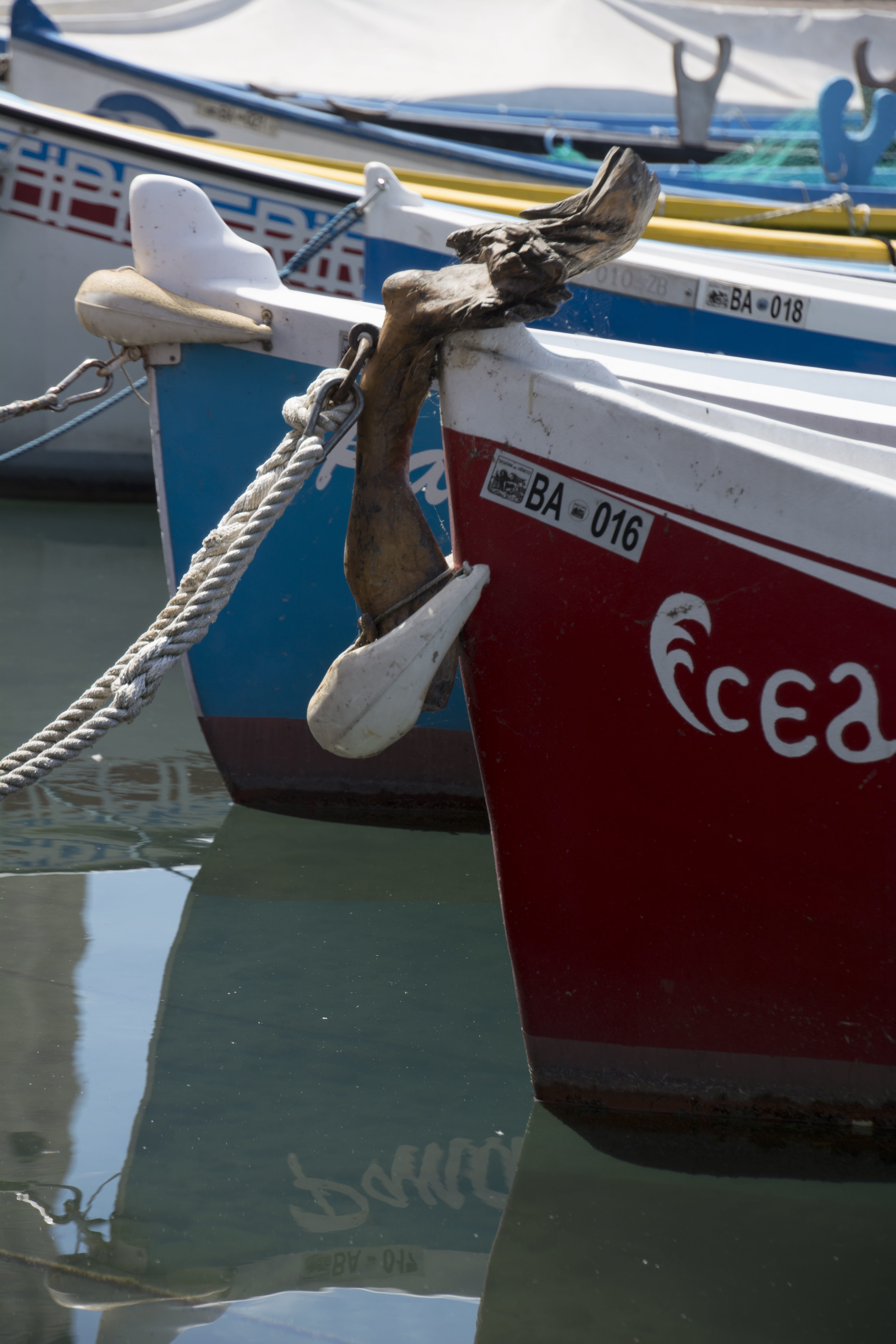italy, tied up, boats, text, day, transportation, sailboat, sea, outdoors, mode of transportation, water, no people, nautical vessel, moored, bardolino, Phone HD Wallpaper