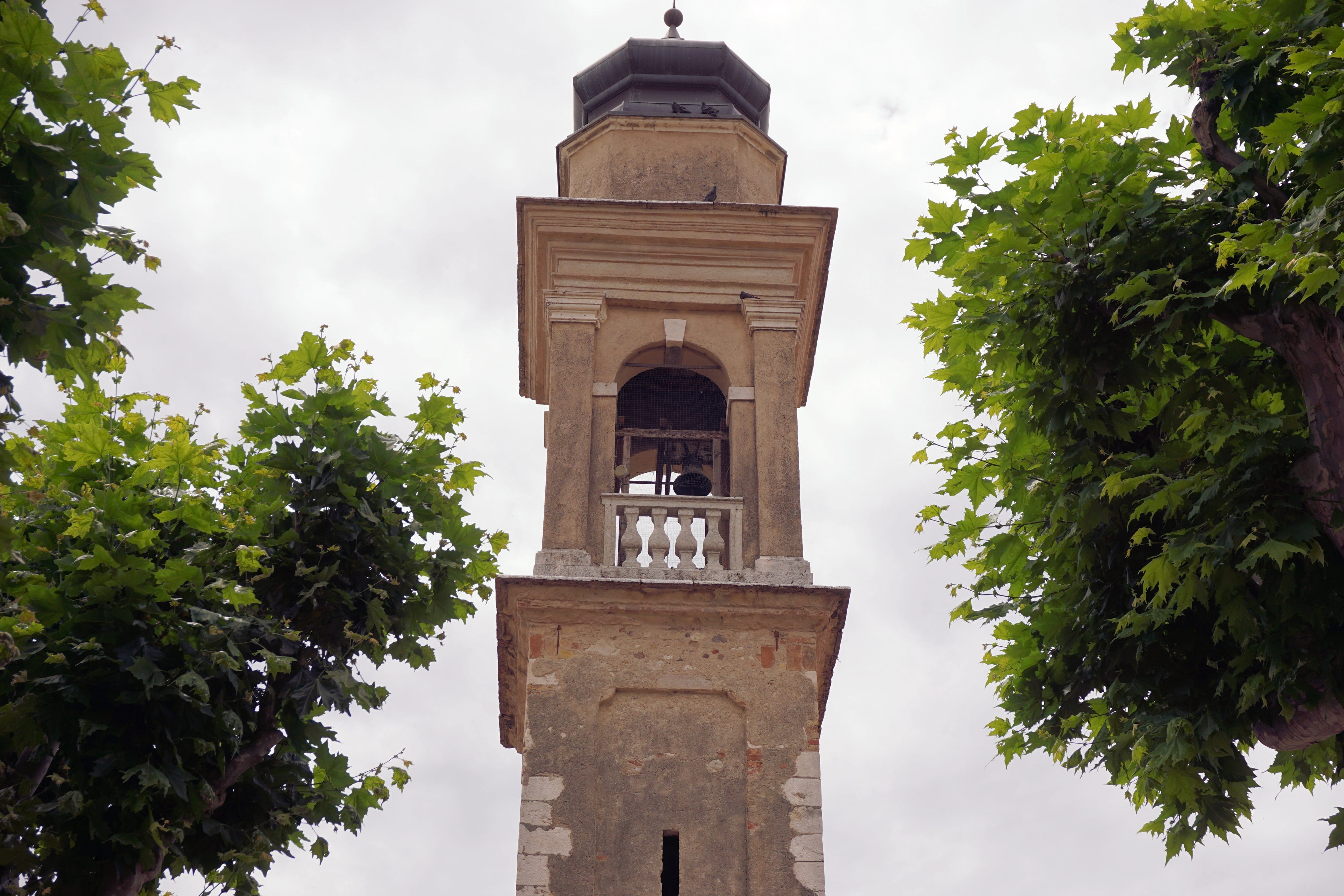 building exterior, masonry, historically, nature, building, tower, religion, low angle view, tree, day, italy, sky, bell tower - tower, bardolino, clock, HD Wallpaper
