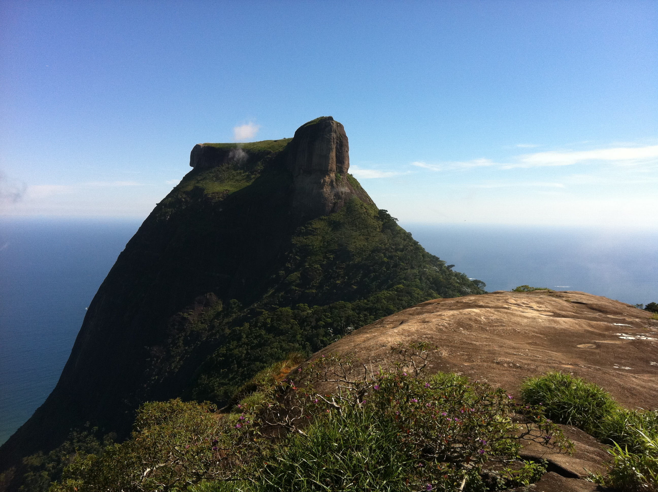scenics - nature, cliff, solid, sea, day, no people, 2K, sky, tranquil scene, cloud - sky, mountain peak, travel destinations, pedra da gávea, rock - object, HD Wallpaper