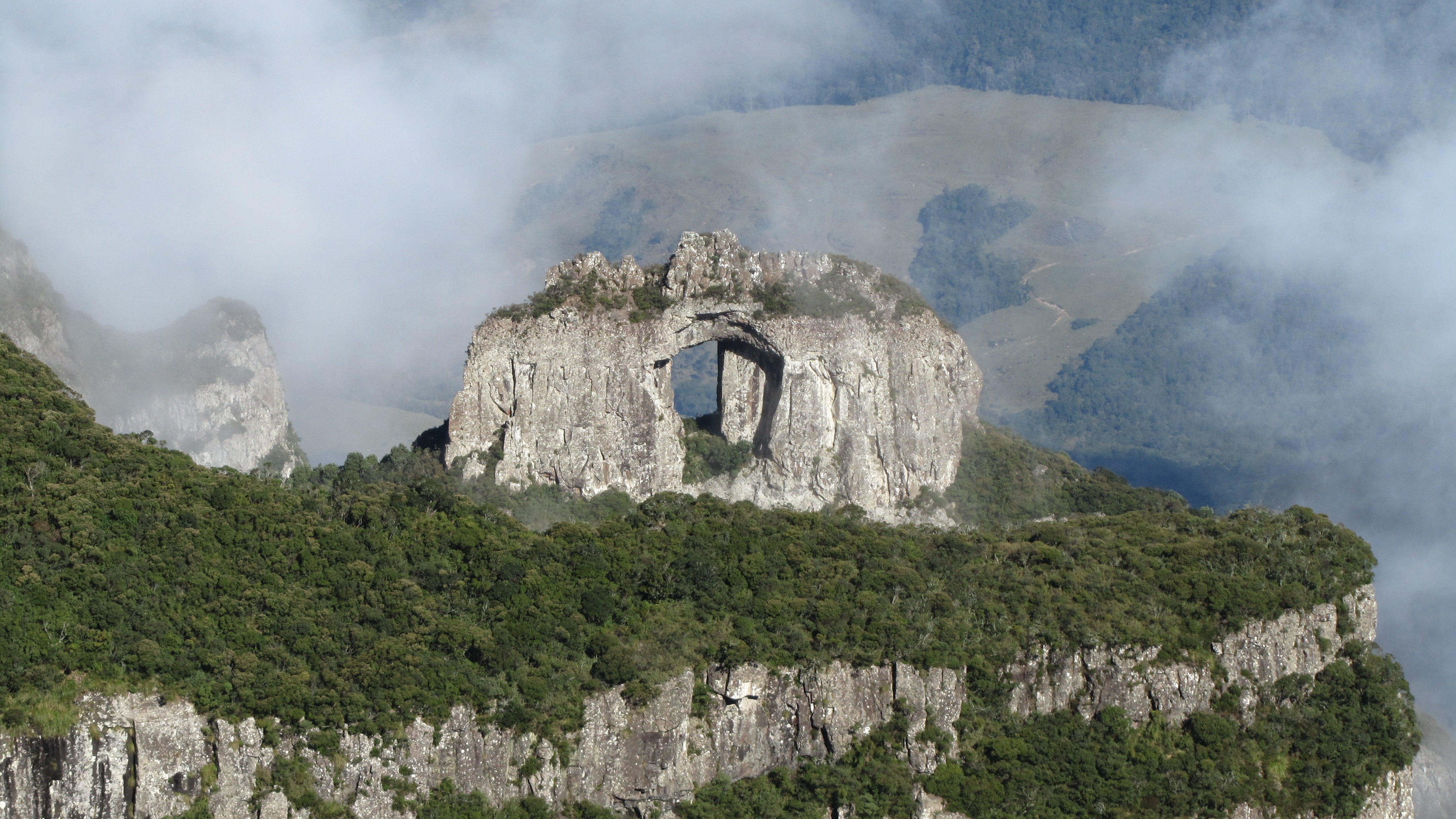 history, plant, serra, geology, pedra furada, rock, nature, travel destinations, the past, ancient civilization, built structure, land, rock - object, scenics - nature, HD Wallpaper