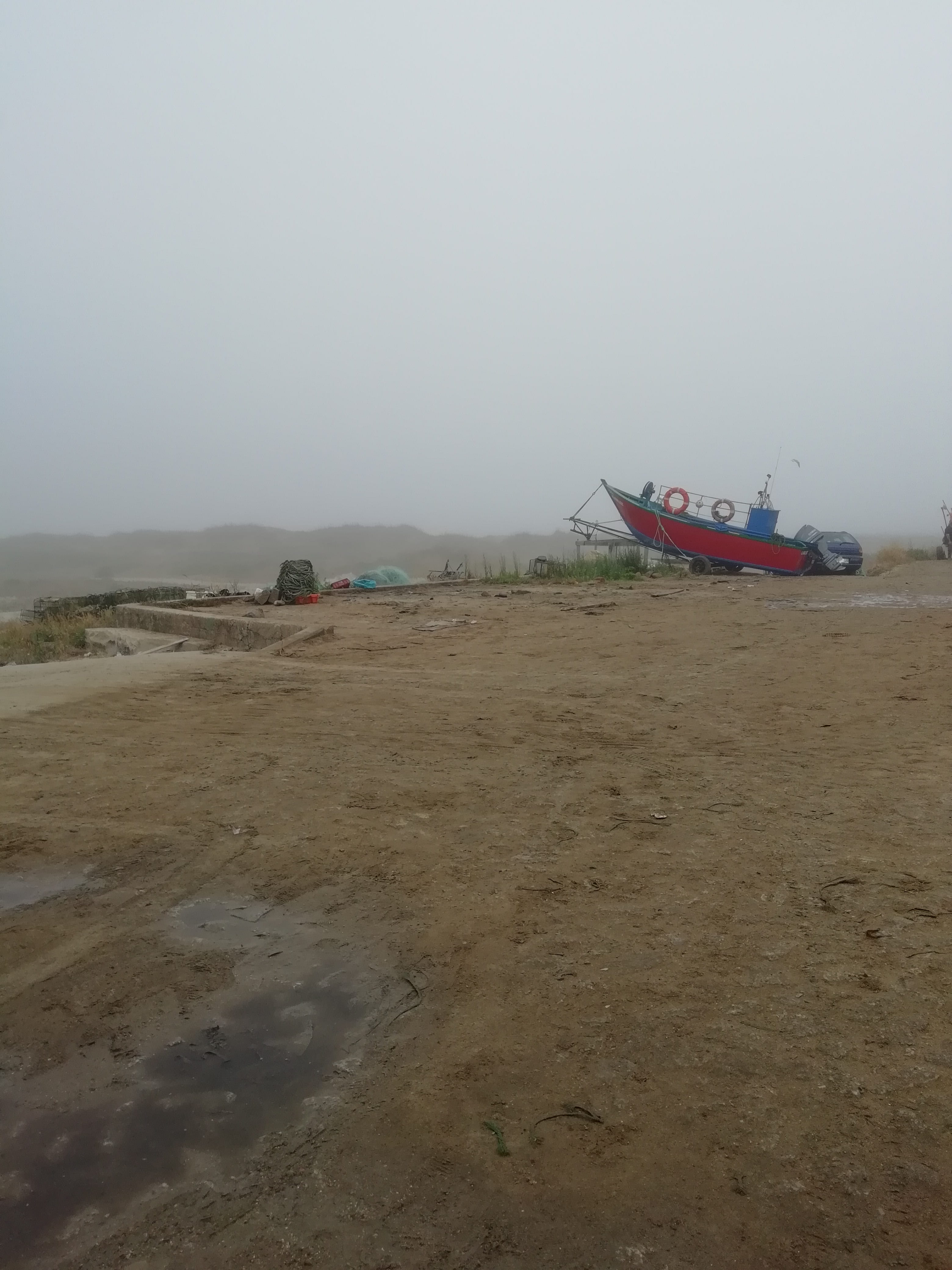 transportation, day, no people, fishing boat, boat, scenics - nature, 4K, morning, beach, water, tranquility, sand, nature, tranquil scene, viana do castelo, Phone HD Wallpaper