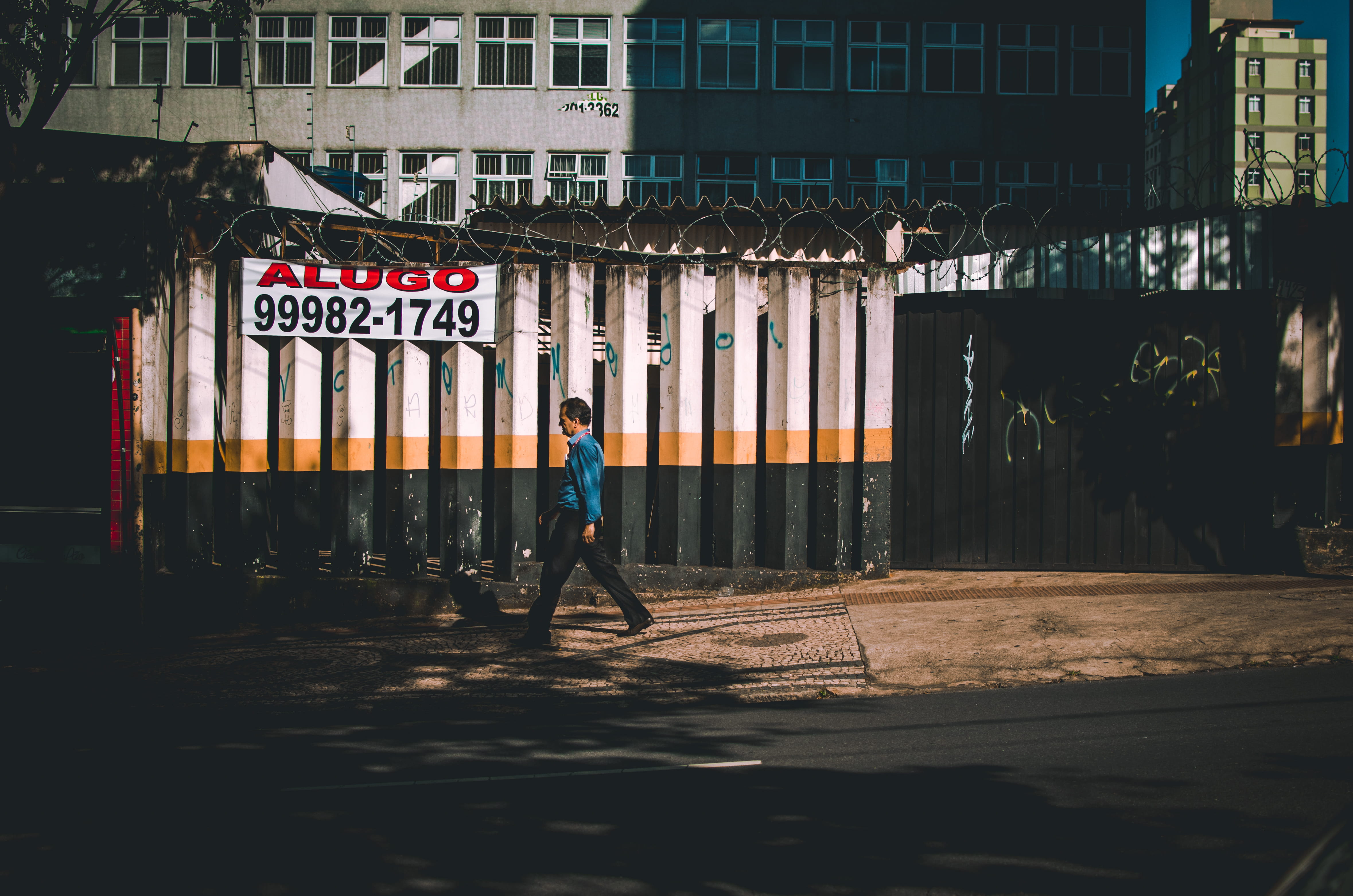 city, pants, lifestyles, tarmac, female, brasil, apparel, vehicle, architecture, full length, rear view, office building, person, street, clothing, walking, HD Wallpaper