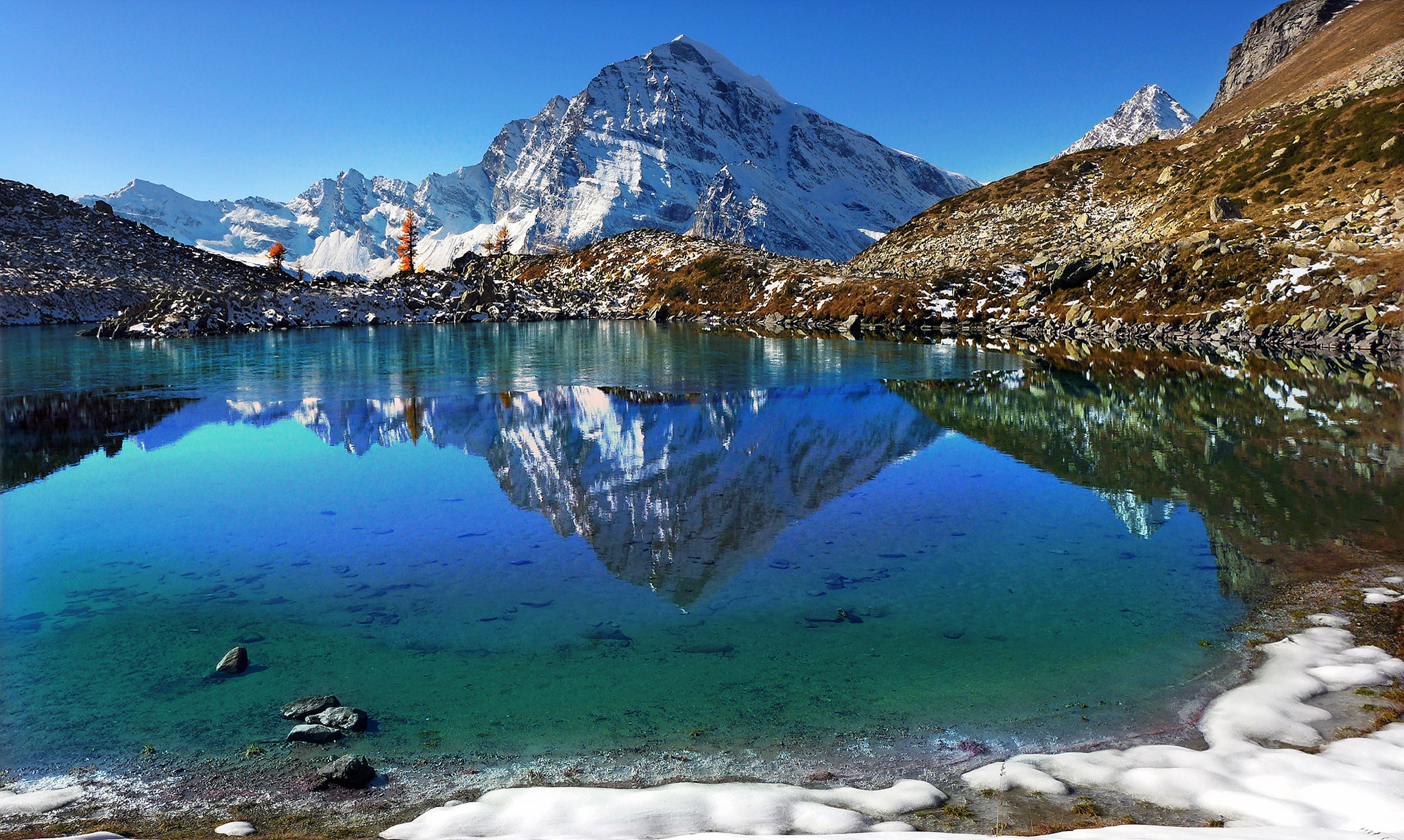 Italy, Alps, White lake, Alpe Veglia, Trasquera, lake, Piedmont, reflection, Trackware, Lago Bianco, Monte Leone, Mountain Lion, mountains, 1080P, HD Wallpaper