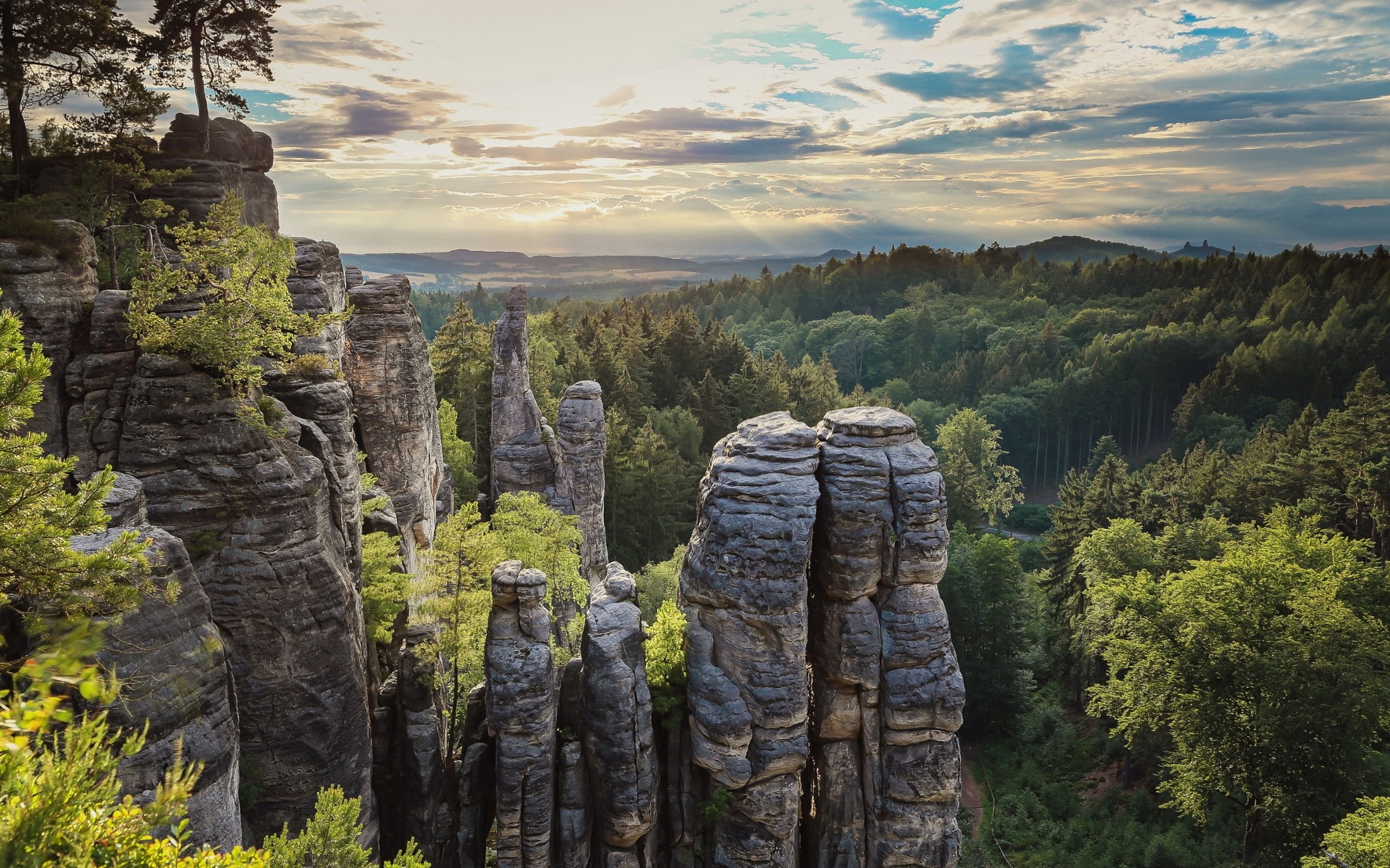 tree, cloud - sky, clouds, mountain, tranquility, rock formation, non-urban scene, sky, sunset, trees, Czech Republic, solid, plant, rock, tranquil scene, HD Wallpaper