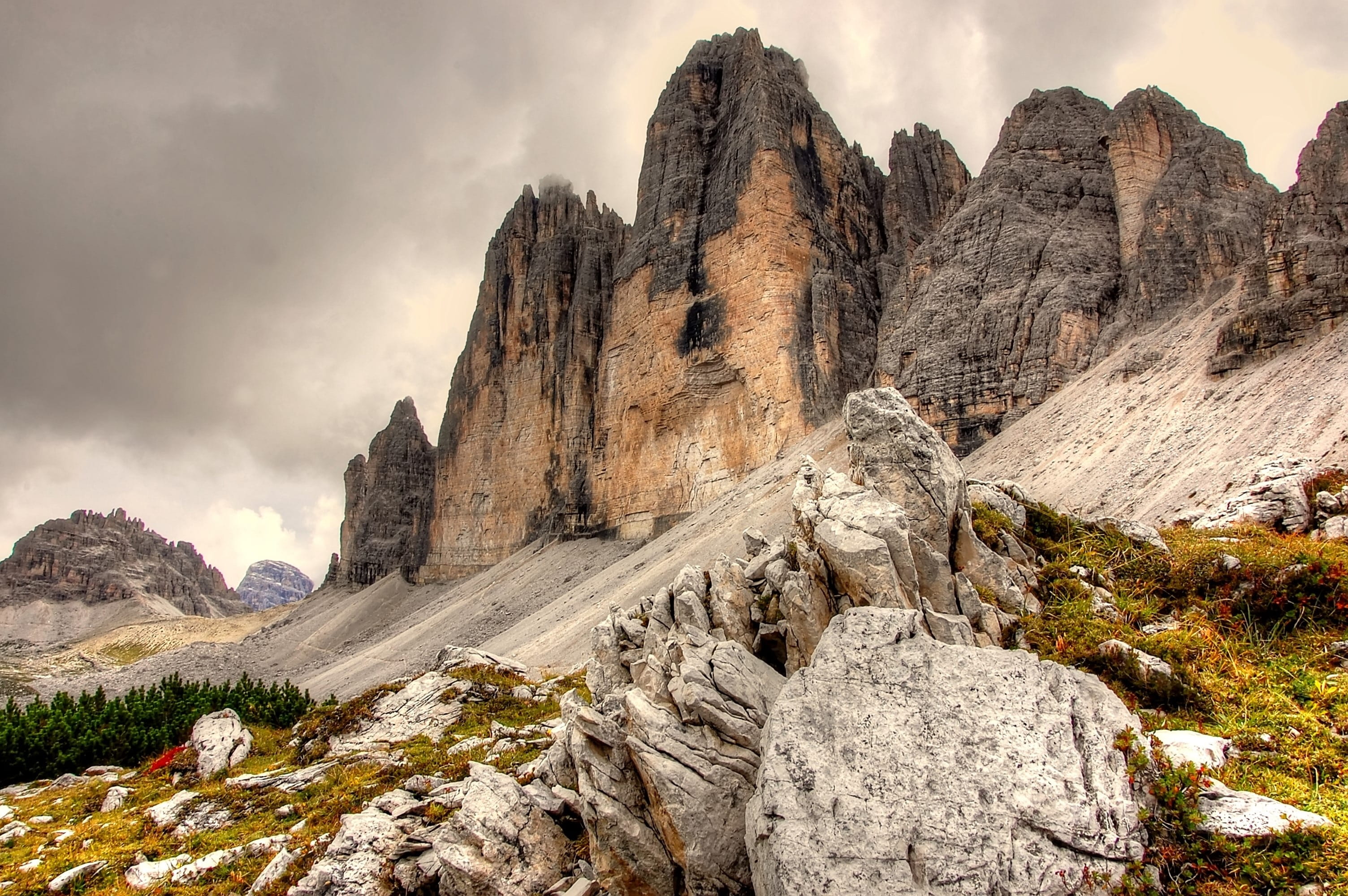 mountain range, three zinnen, nature, landscape, mountains, outdoors, north wall, solid, tranquil scene, environment, beauty in nature, scenics - nature, HD Wallpaper