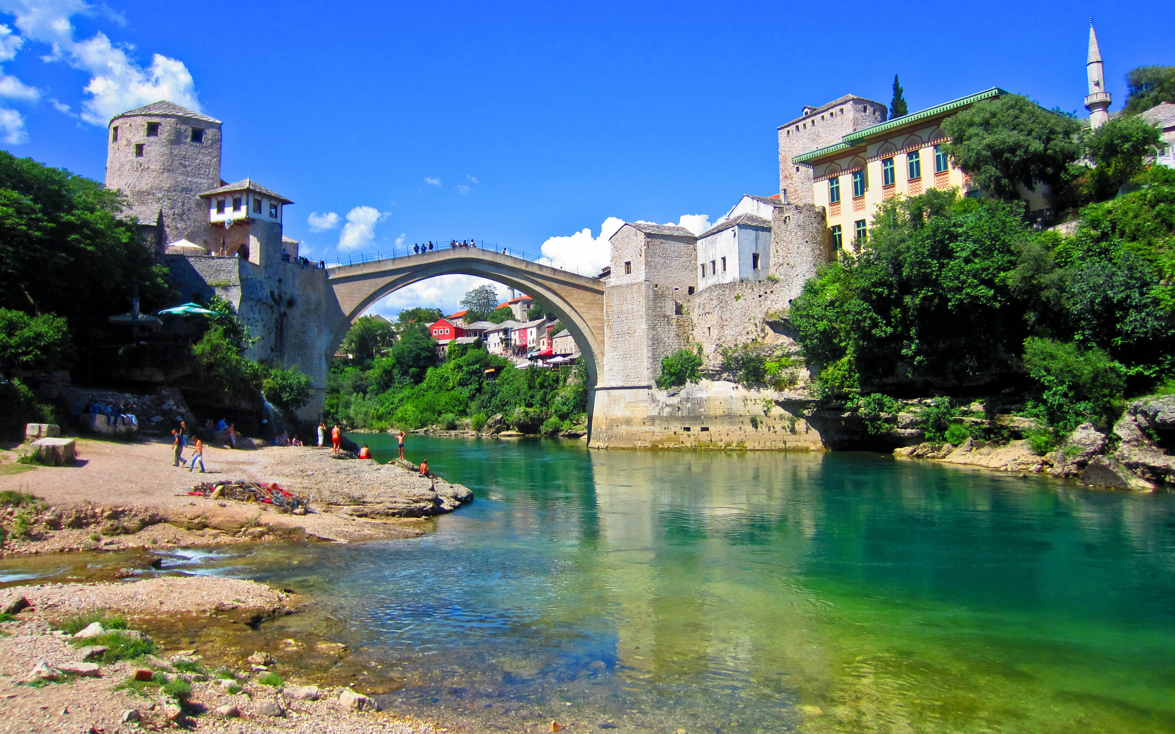 herzegovina, day, mostar, bridge - man made structure, crucero, the past, nature, architecture, plant, clear sky, history, bosnia, building, bridge, river, HD Wallpaper