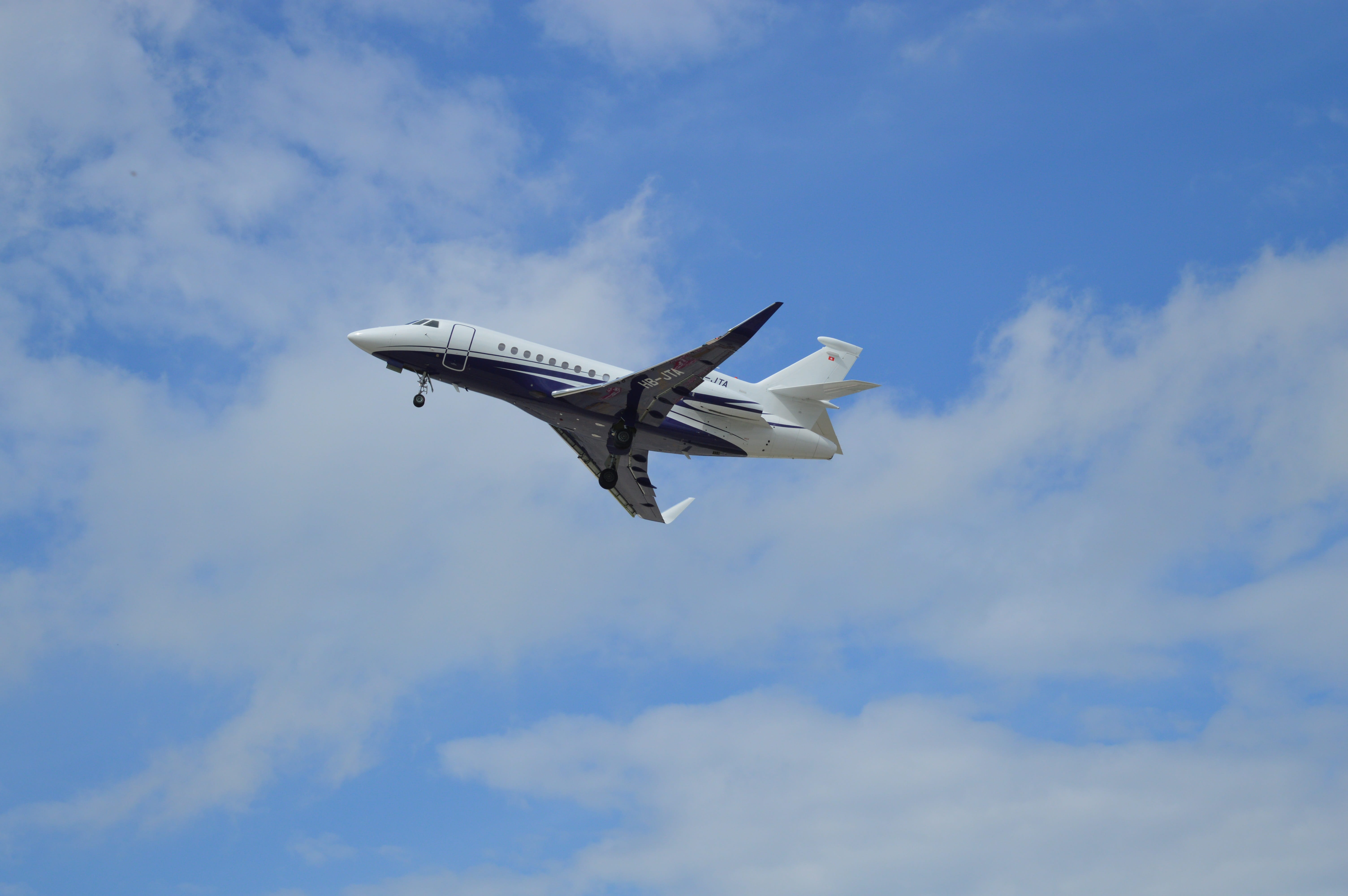 el prat, no people, mode of transportation, airplane, blue, on the move, flying, Edelweiss, barcelona, day, plane, approximation, 5K, Sky, Airbus, motion, HD Wallpaper
