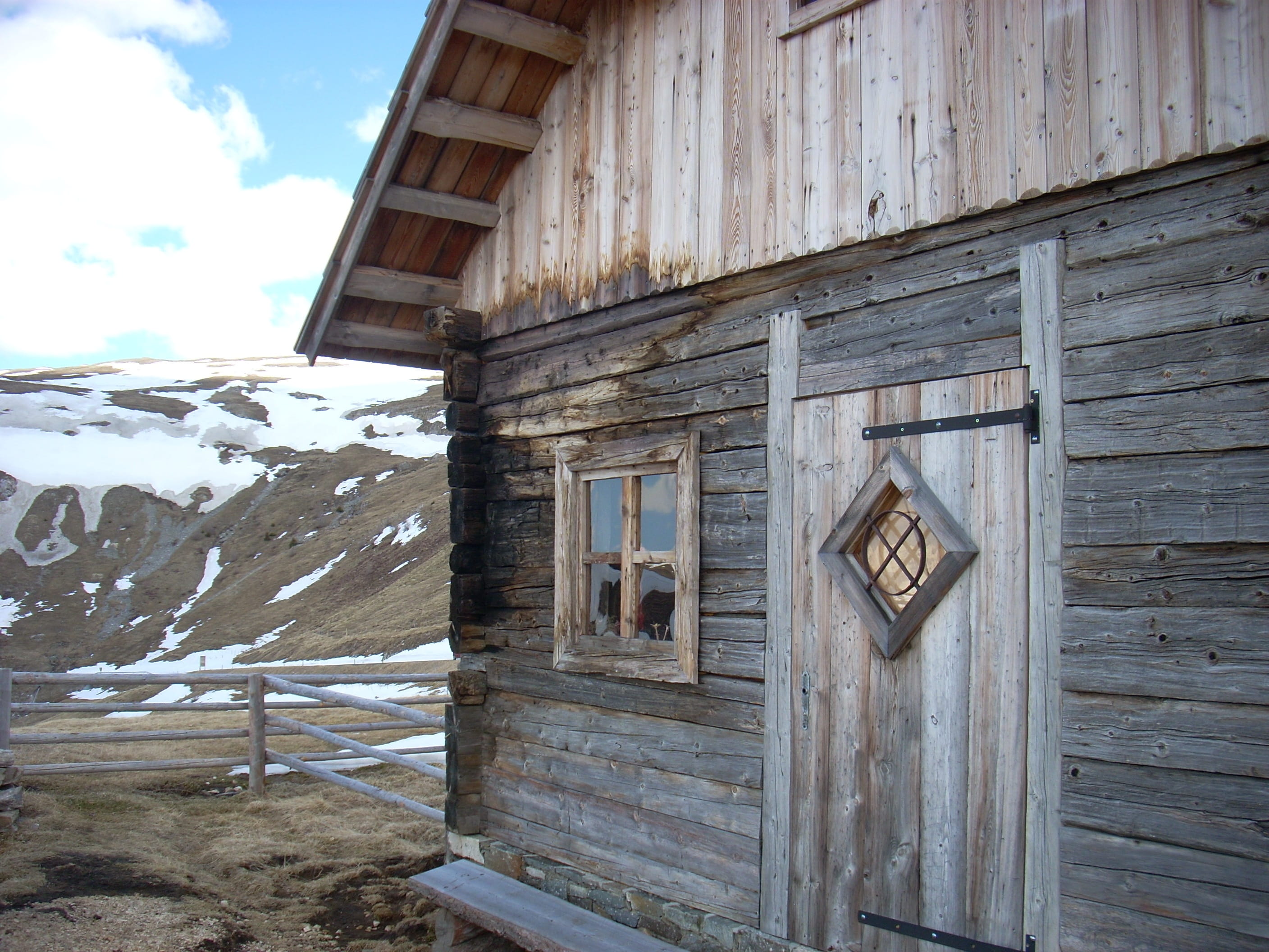 building, Hut, Wood, window, wood - material, architecture, vacation, 2K, sky, home, cloud - sky, edelweiss, cold temperature, Mountains, house, winter, HD Wallpaper