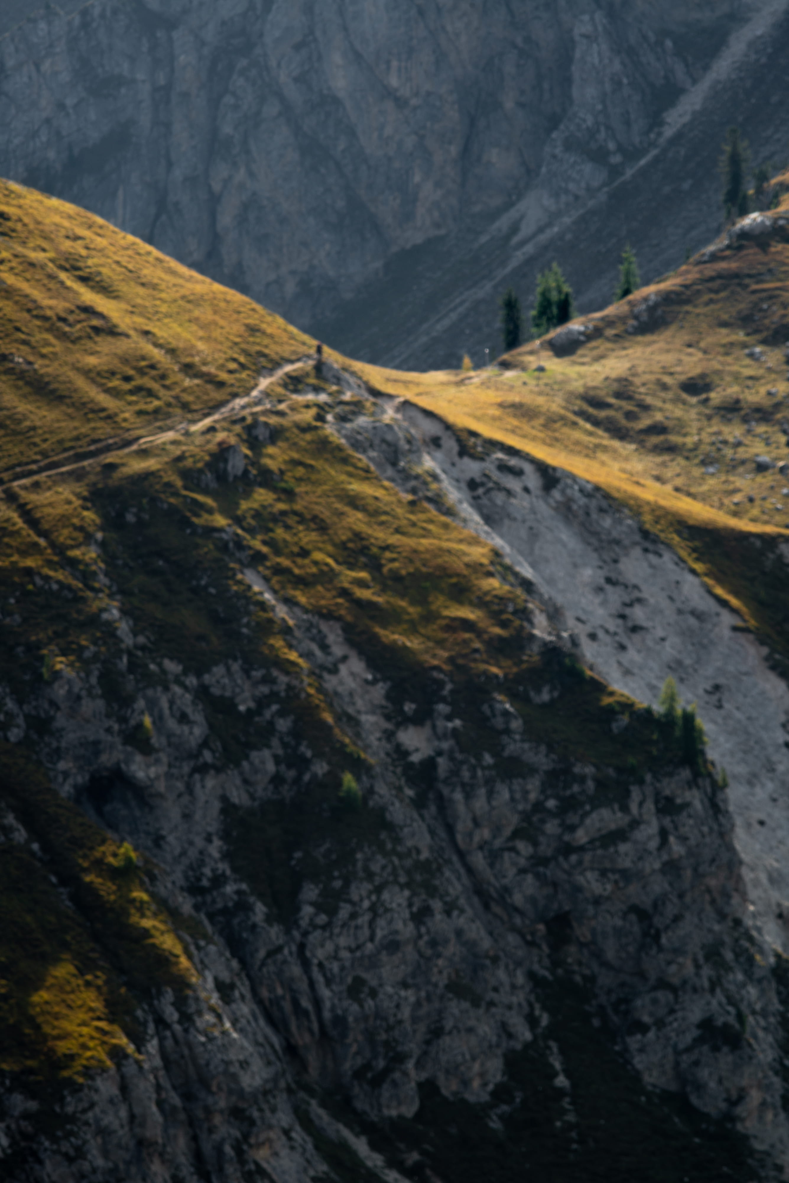 mountain range, plant, 4K, mountain, valley, land, landscape, giau pass, rock, scenics - nature, environment, non-urban scene, solid, italy, formation, Phone HD Wallpaper